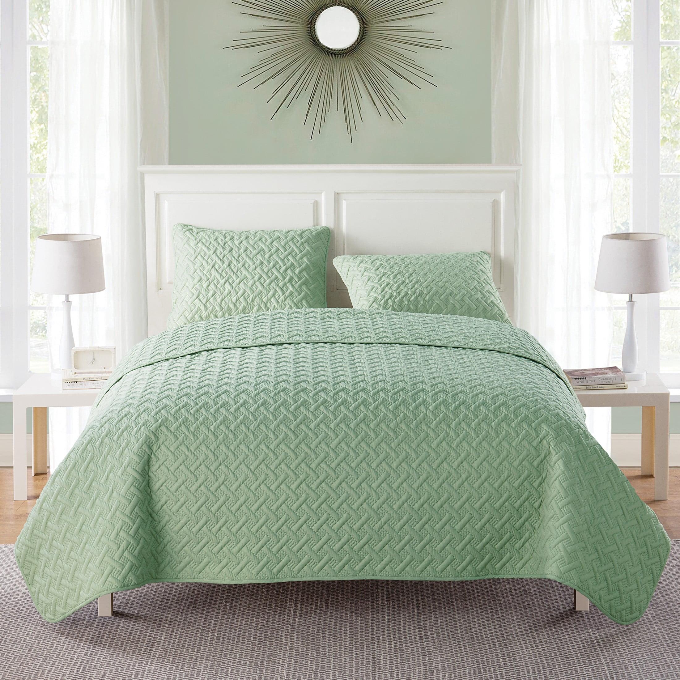 Nina Embossed Basketweave Quilt Set