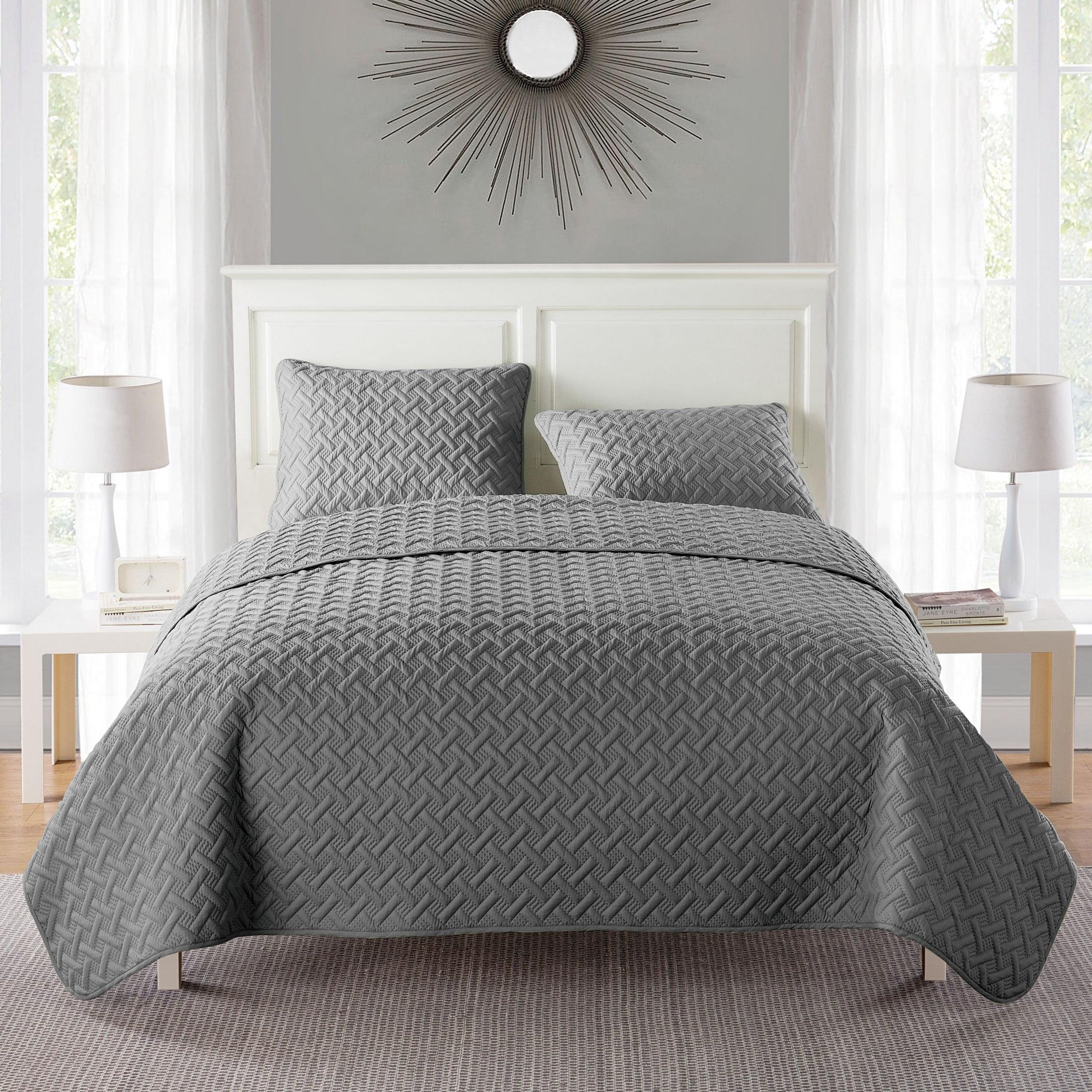 Nina Embossed Basketweave Quilt Set