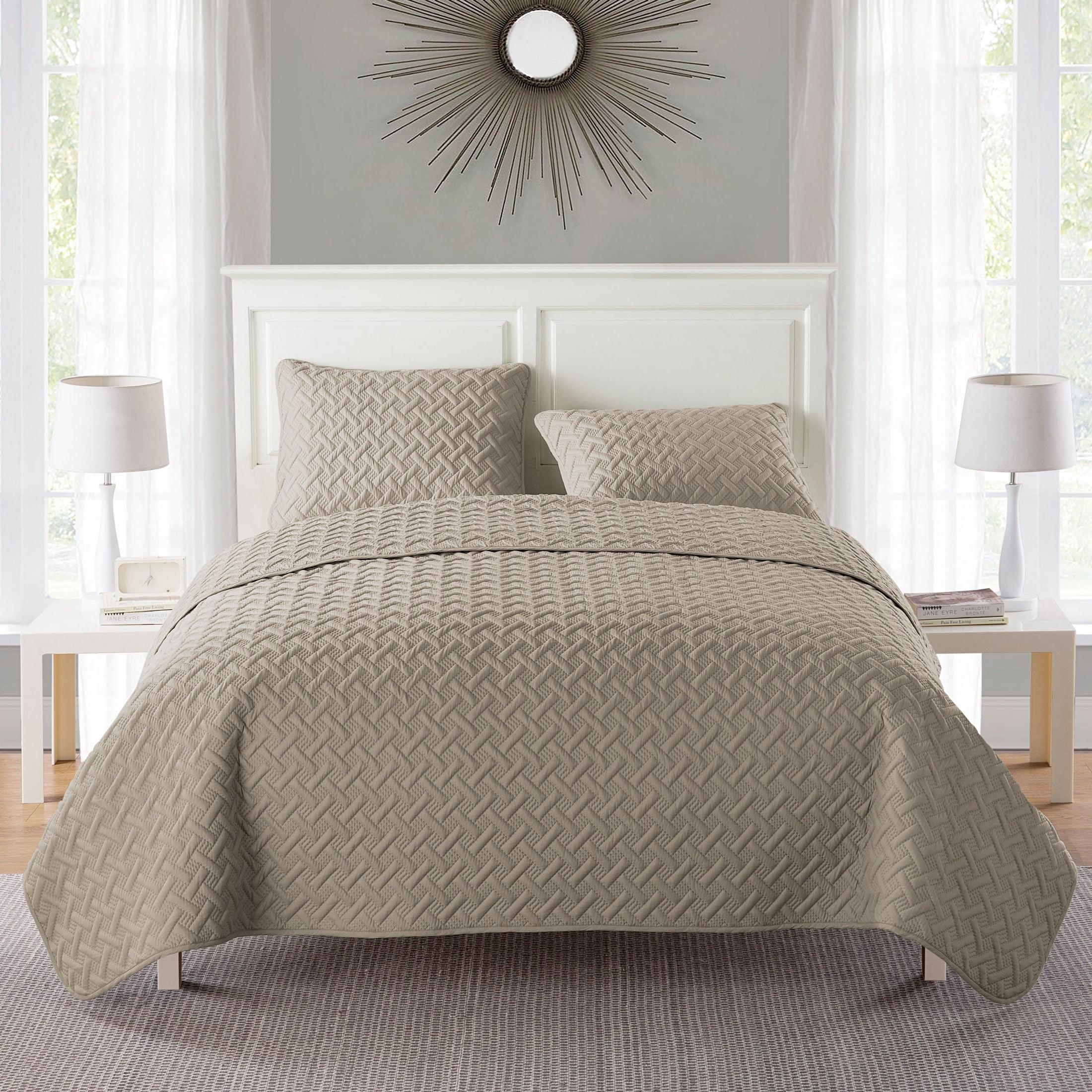 Nina Embossed Basketweave Quilt Set