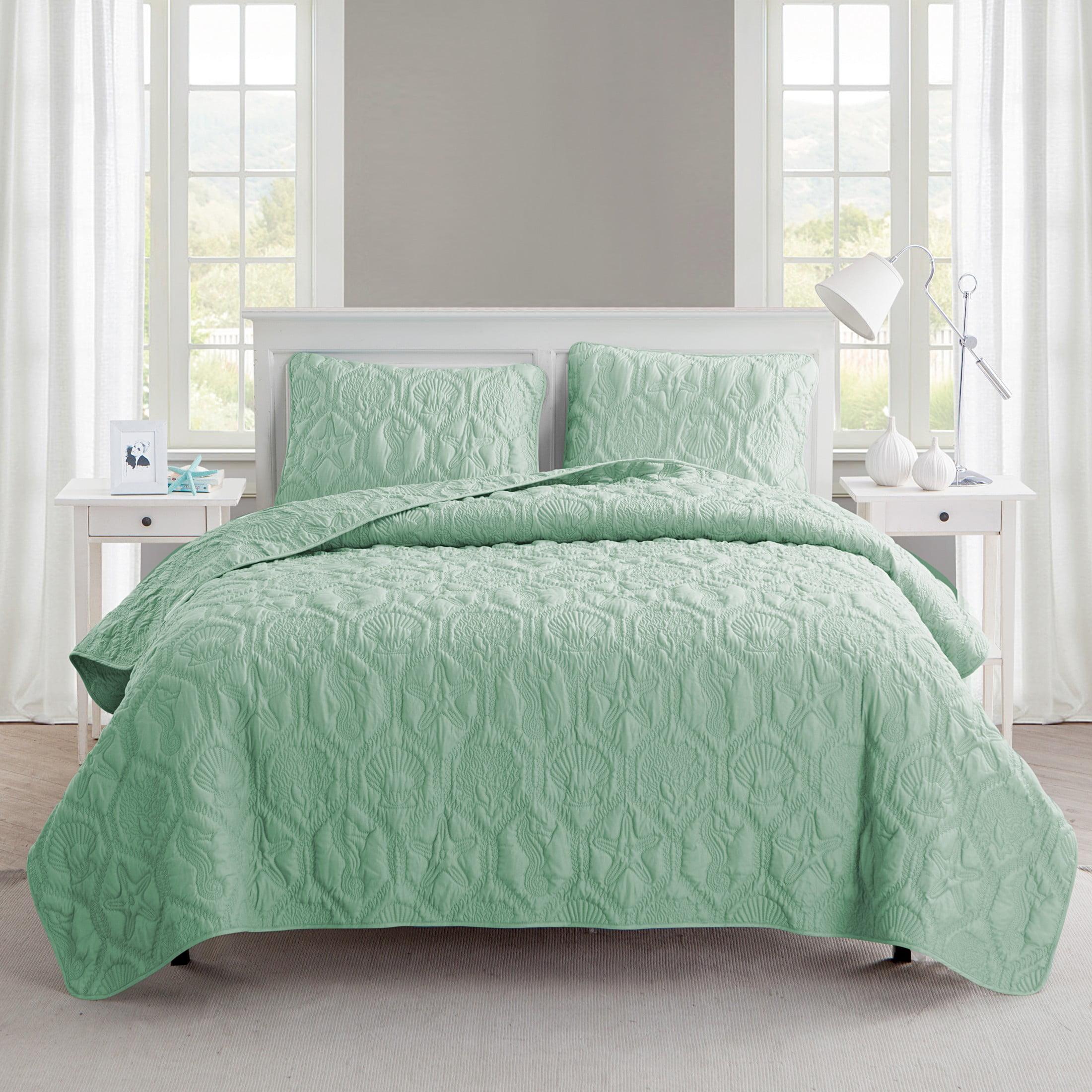 VCNY Shore 3-Piece Embossed Quilt Set