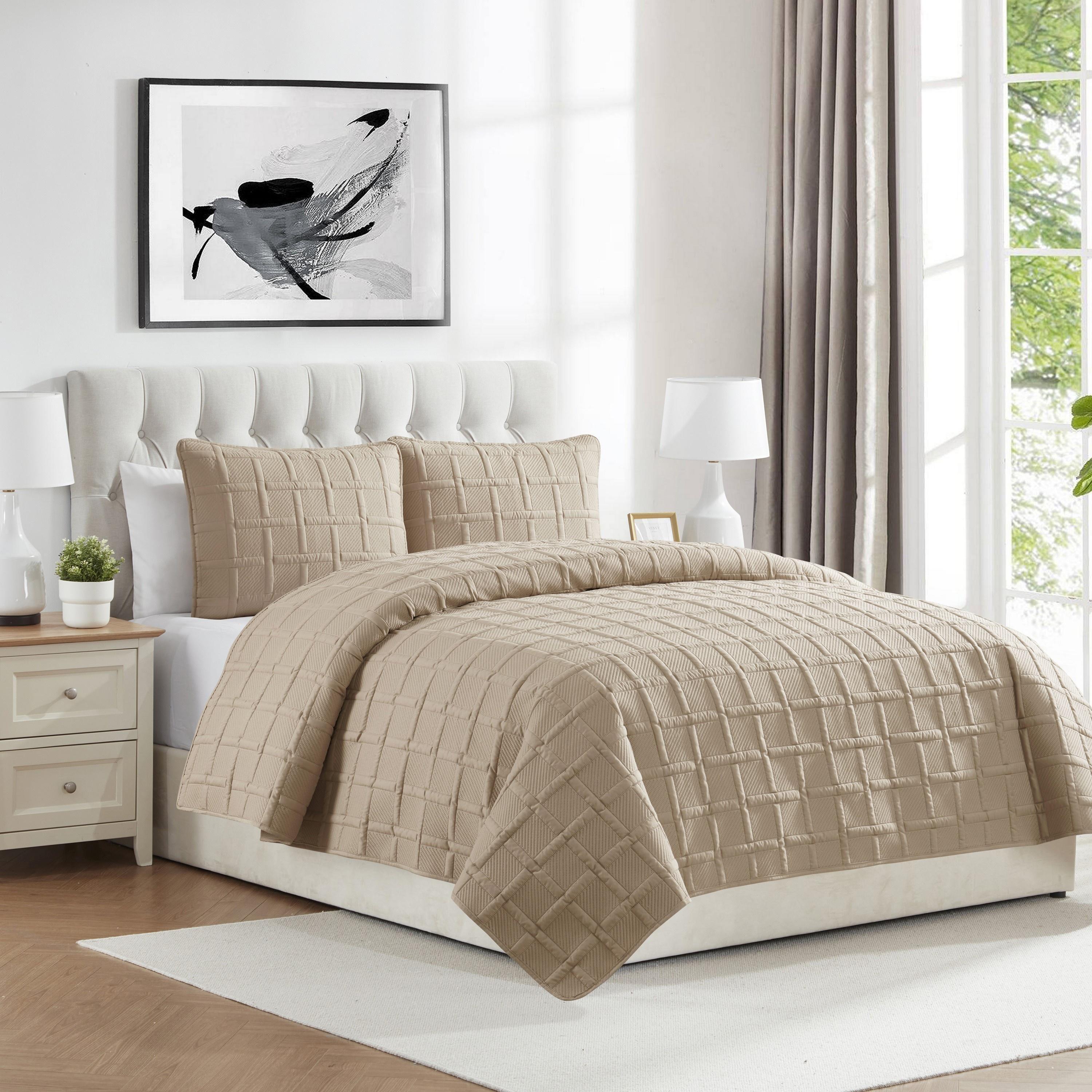 Taupe Full Microfiber Textured Grid Quilt Set