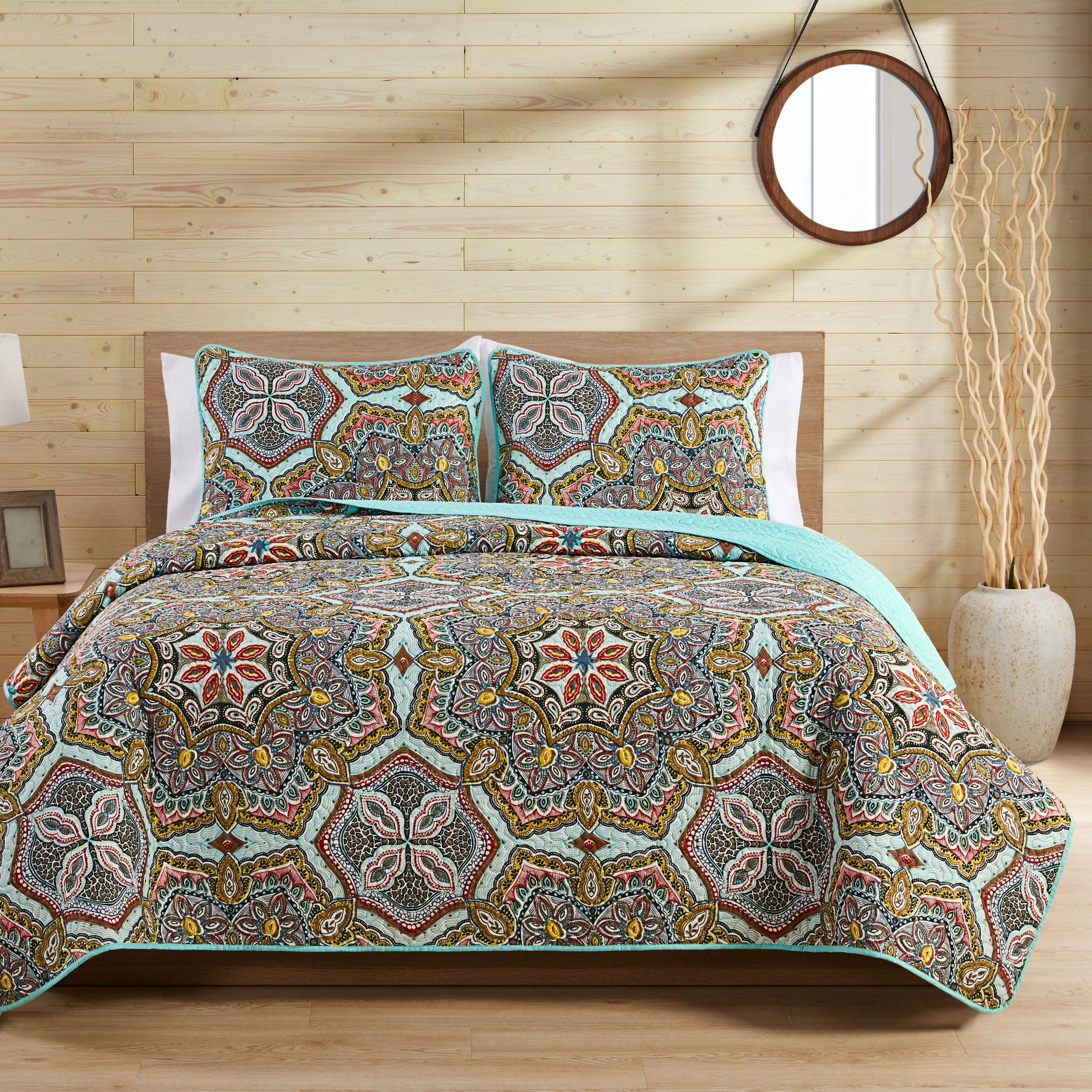 VCNY Yara 3-Piece Reversible Medallion Quilt Set