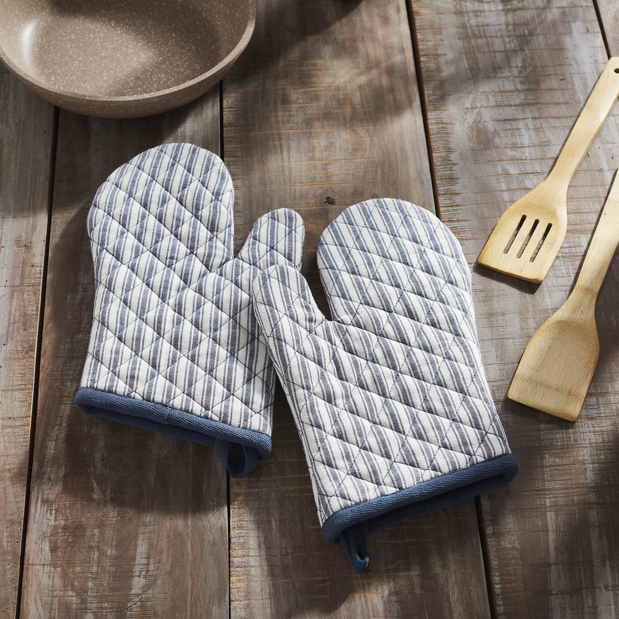 Sawyer Mill Blue Striped Cotton Oven Mitt Set