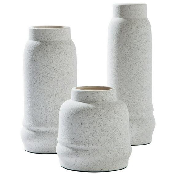 Red Barrel Studio® Lykan Table Vase