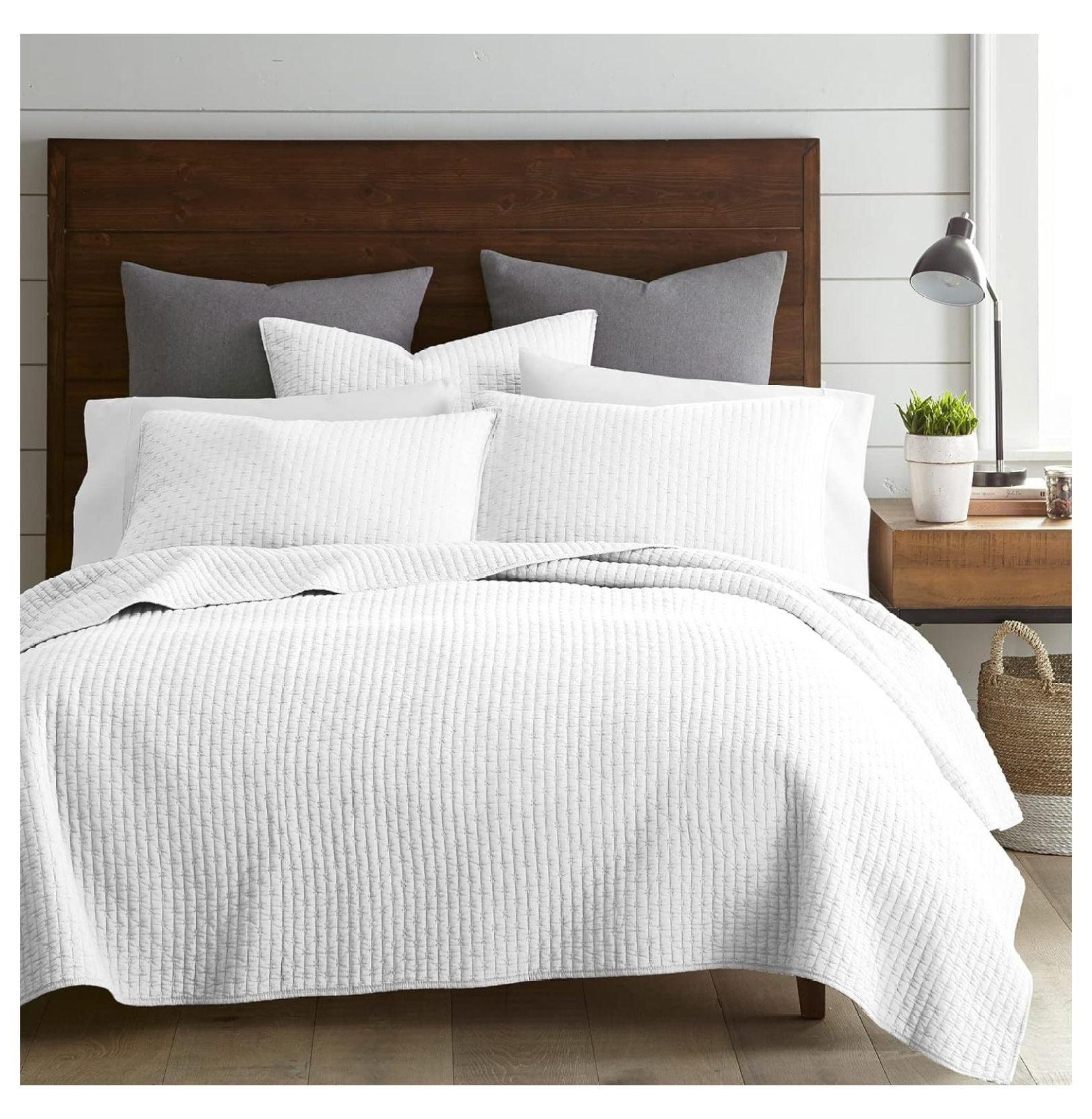 White Cotton Twin Reversible Bedspread Set