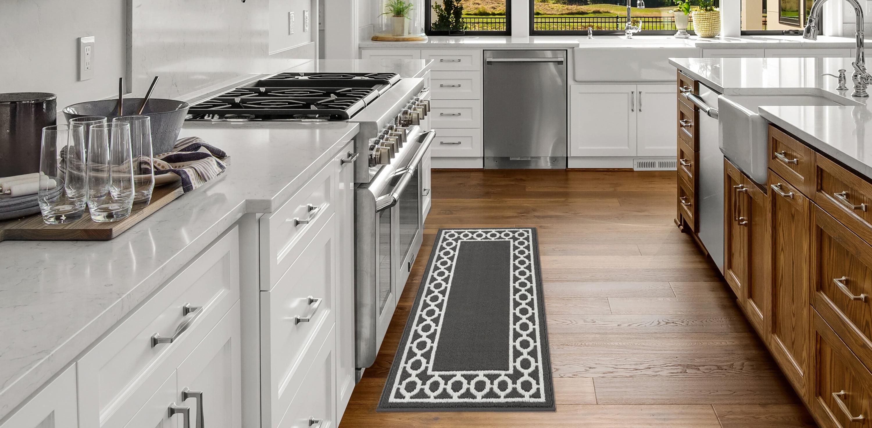 Tufted Performance Trellis Border Runner Rug