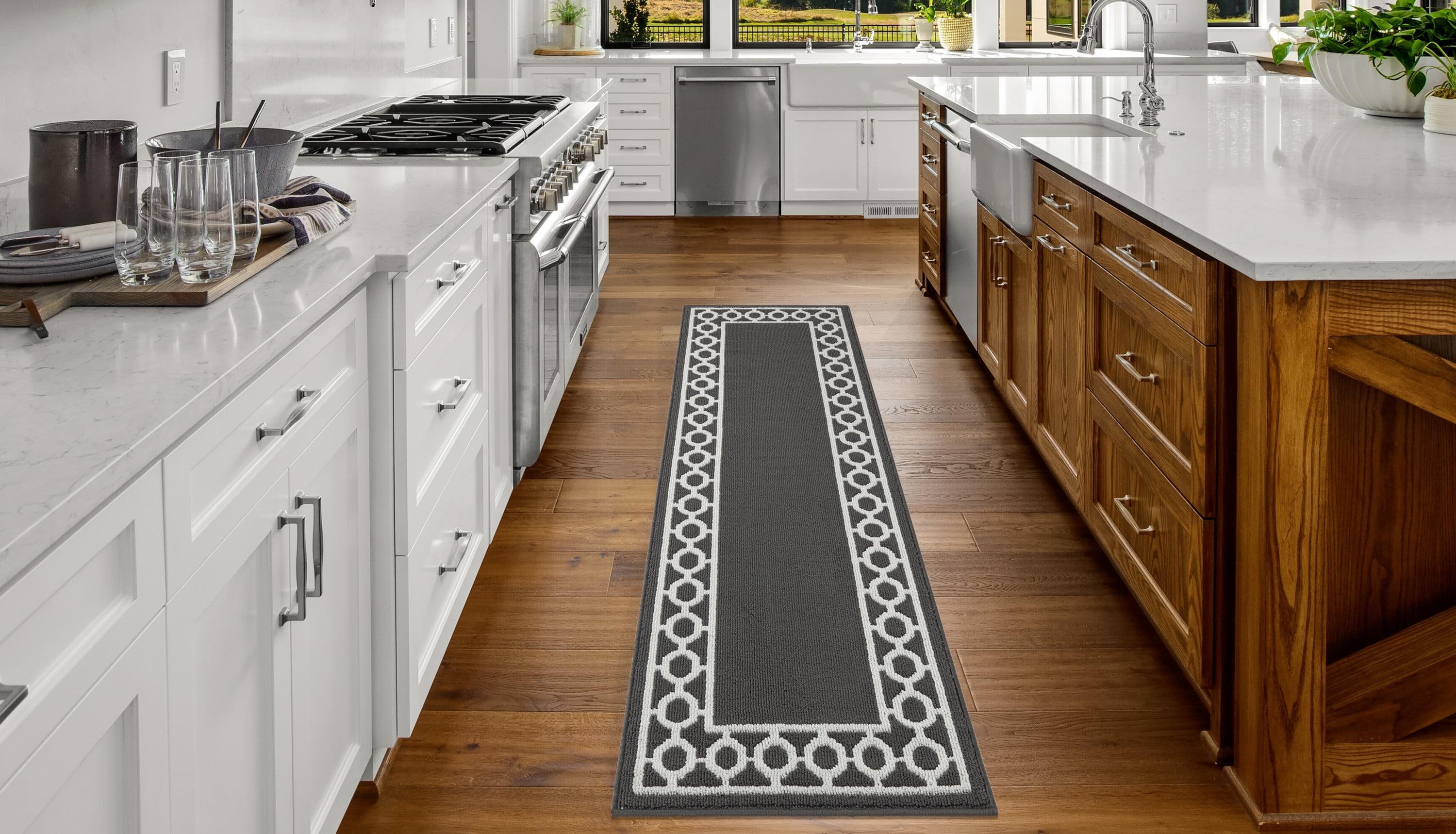 Tufted Performance Trellis Border Runner Rug