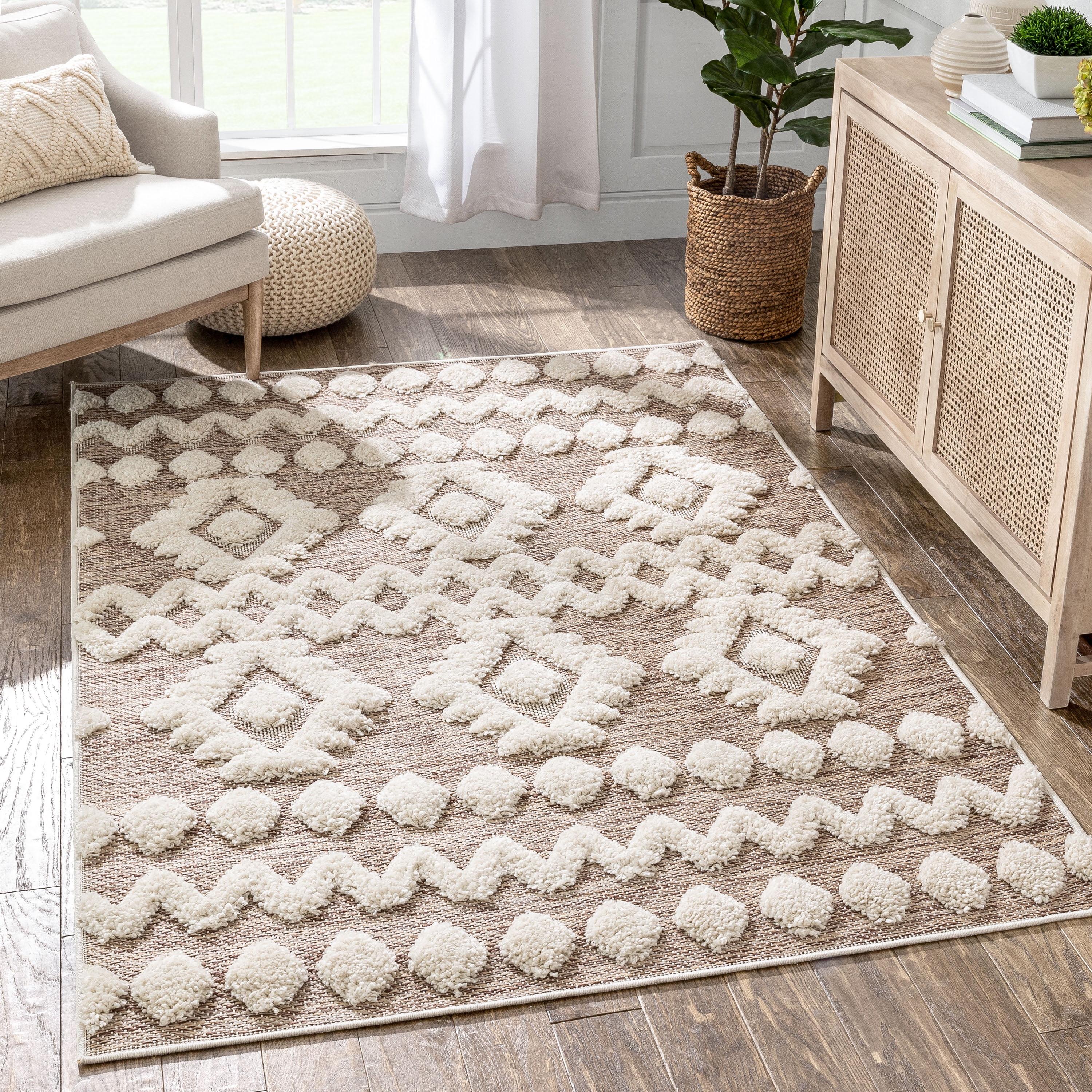 Bellagio Beige Tribal High-Low Flat-Weave Rug 5' x 7'