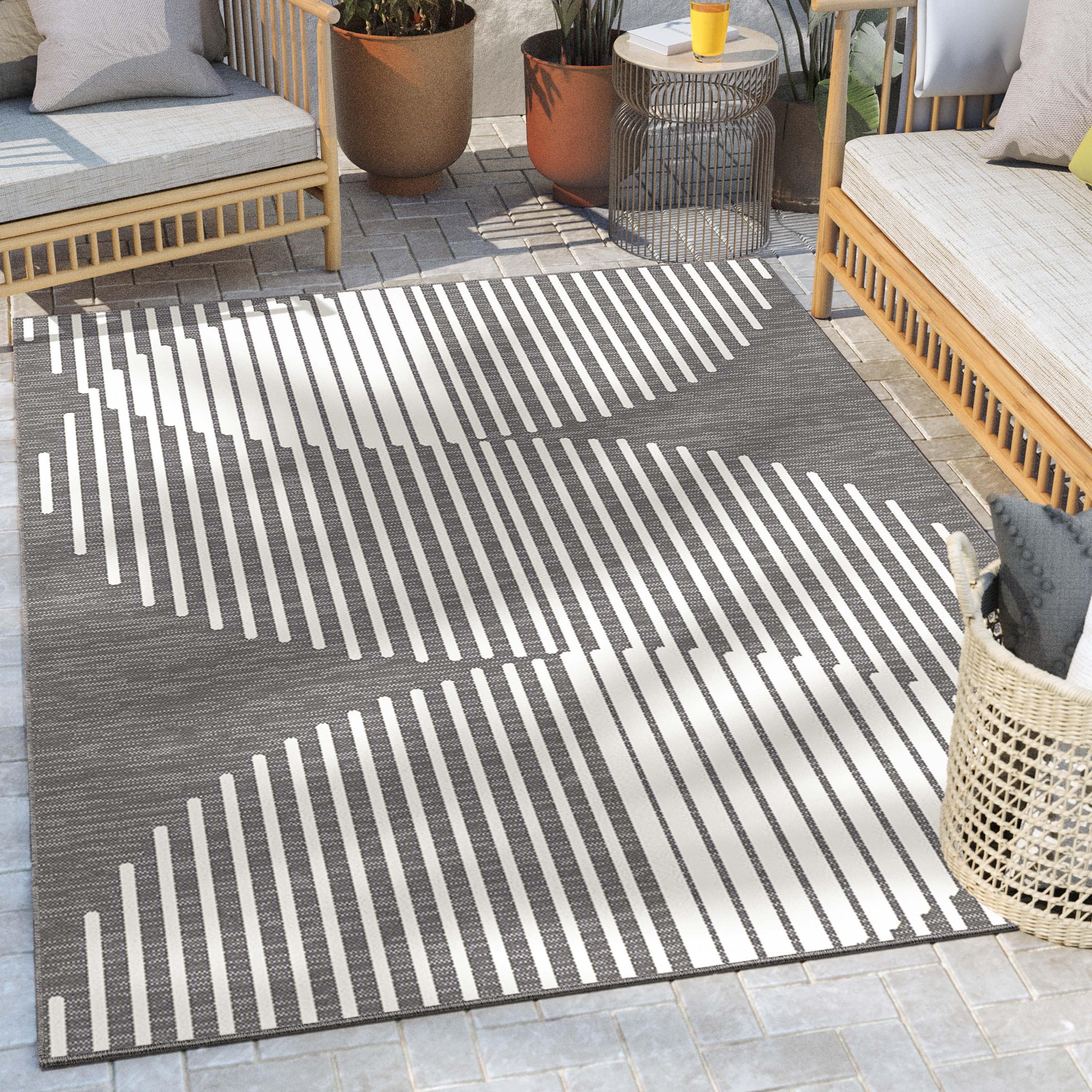 Marshanna Alder Modern Stripes Indoor/Outdoor Ivory Grey Flat-Weave Rug