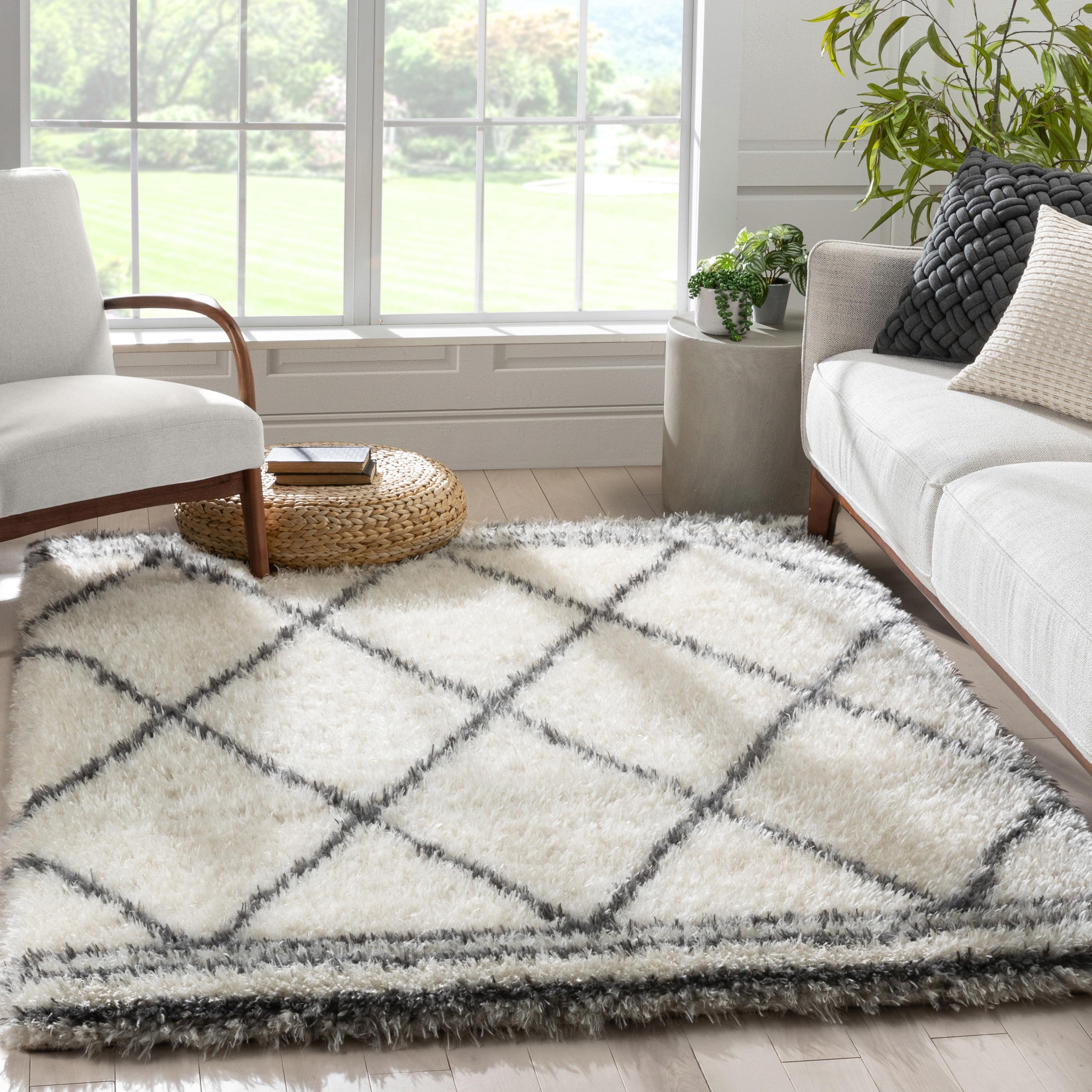 Sedona Ivory Grey Moroccan-Inspired 5' x 7' Shag Area Rug