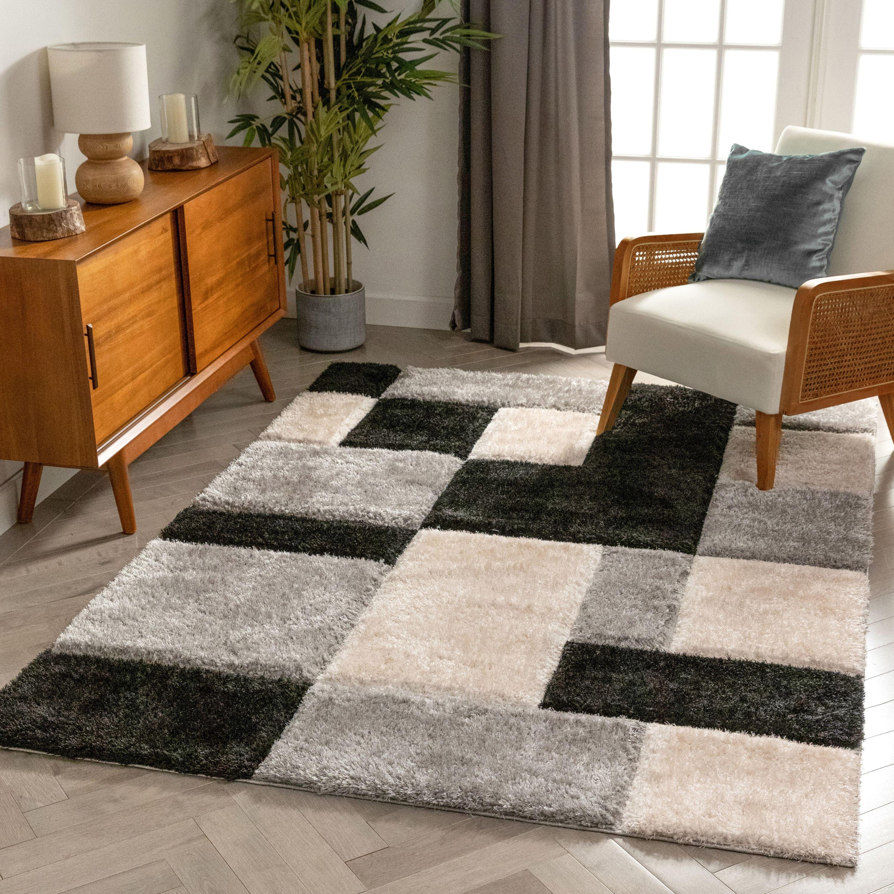 San Francisco Black and Gray Geometric Shag Area Rug 5' x 7'