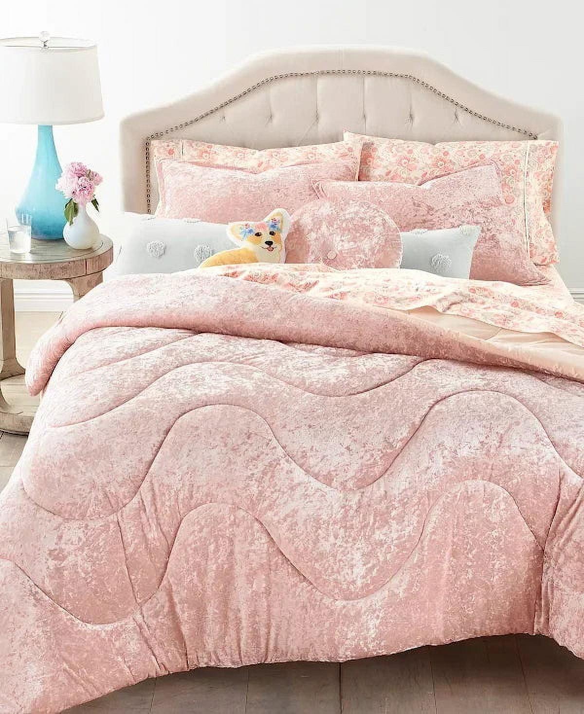 Whim by Martha Stewart Collection Velvet Wave 3-PC. Full/Queen Comforter Set: Full/Queen /Apricot