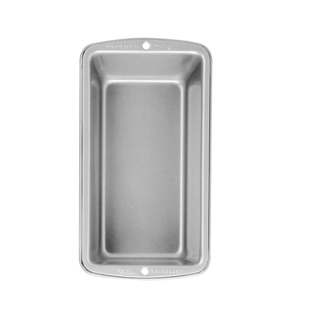 Wilton Wilton 191003159 Recipe Right Non-Stick Medium Loaf Pan, Silver