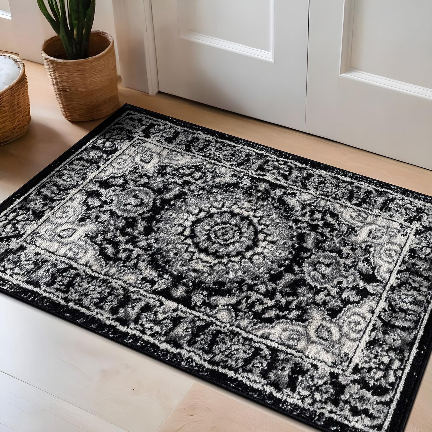 World Rug Gallery Traditional Oriental Medallion Area Rug Black 2'x3'