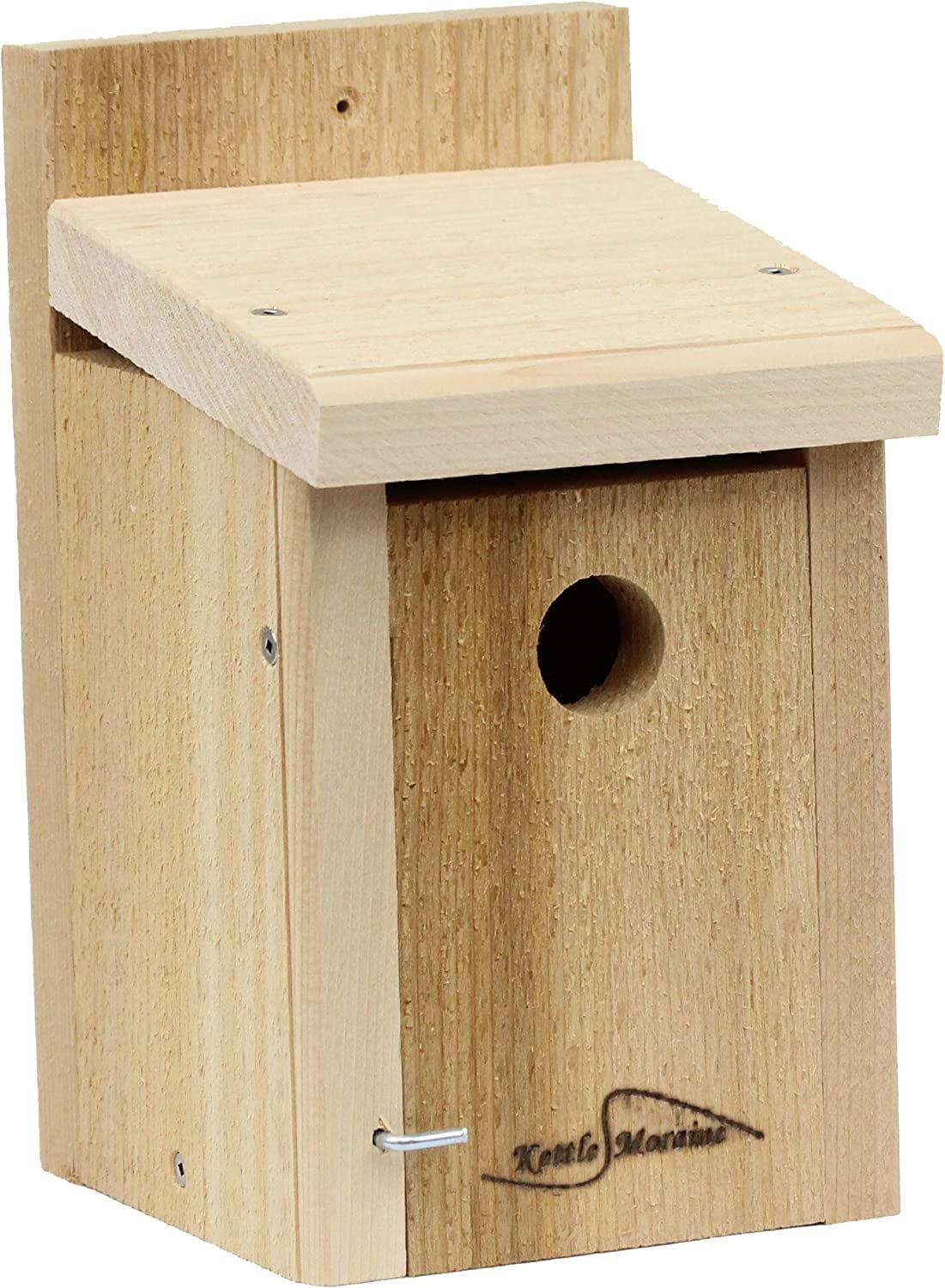 Natural Cedar Wren Birdhouse with Sloping Roof