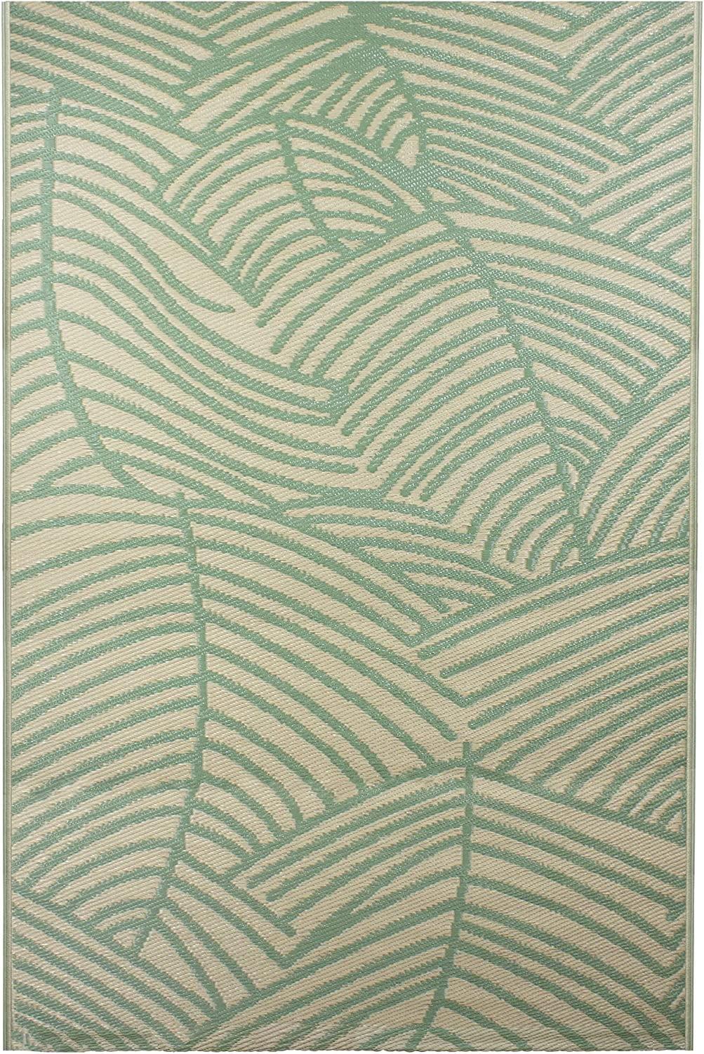 Leaf Harmony 4' x 6' Green and Beige Synthetic Area Rug