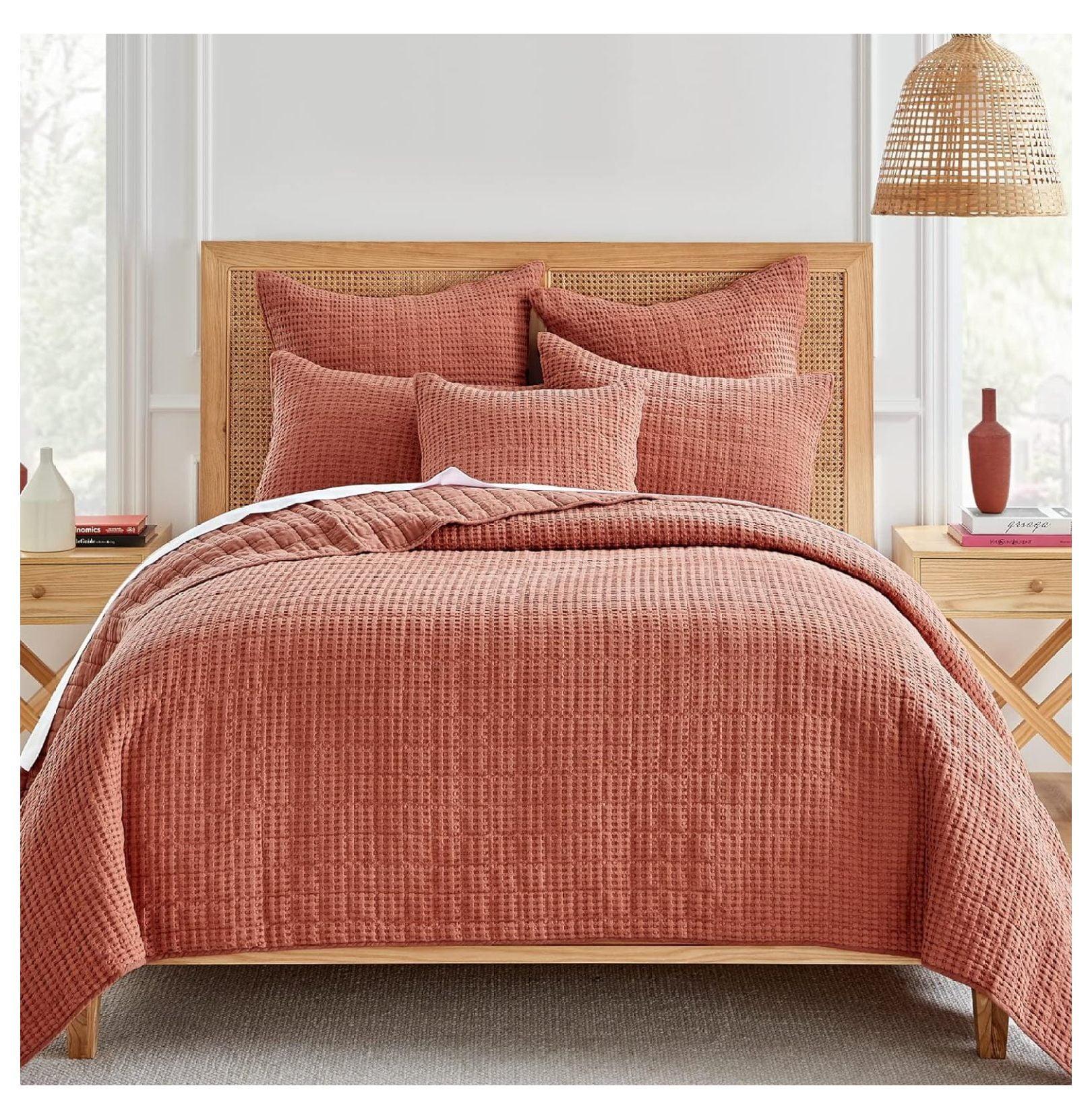 Mills Waffle Quilt and Pillow Sham Set - Levtex Home