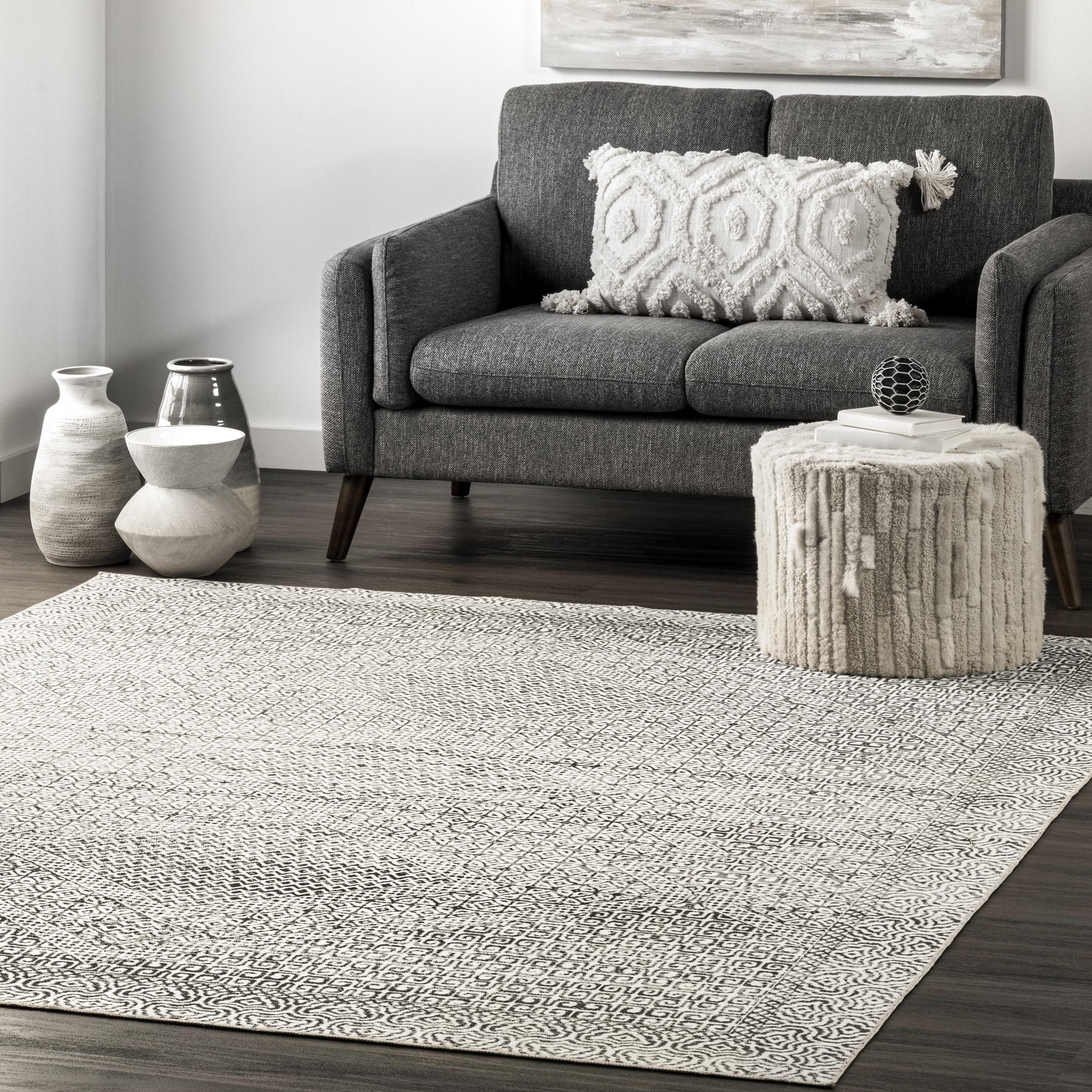 Gray Abstract Synthetic 8' x 10' Easy-Care Area Rug