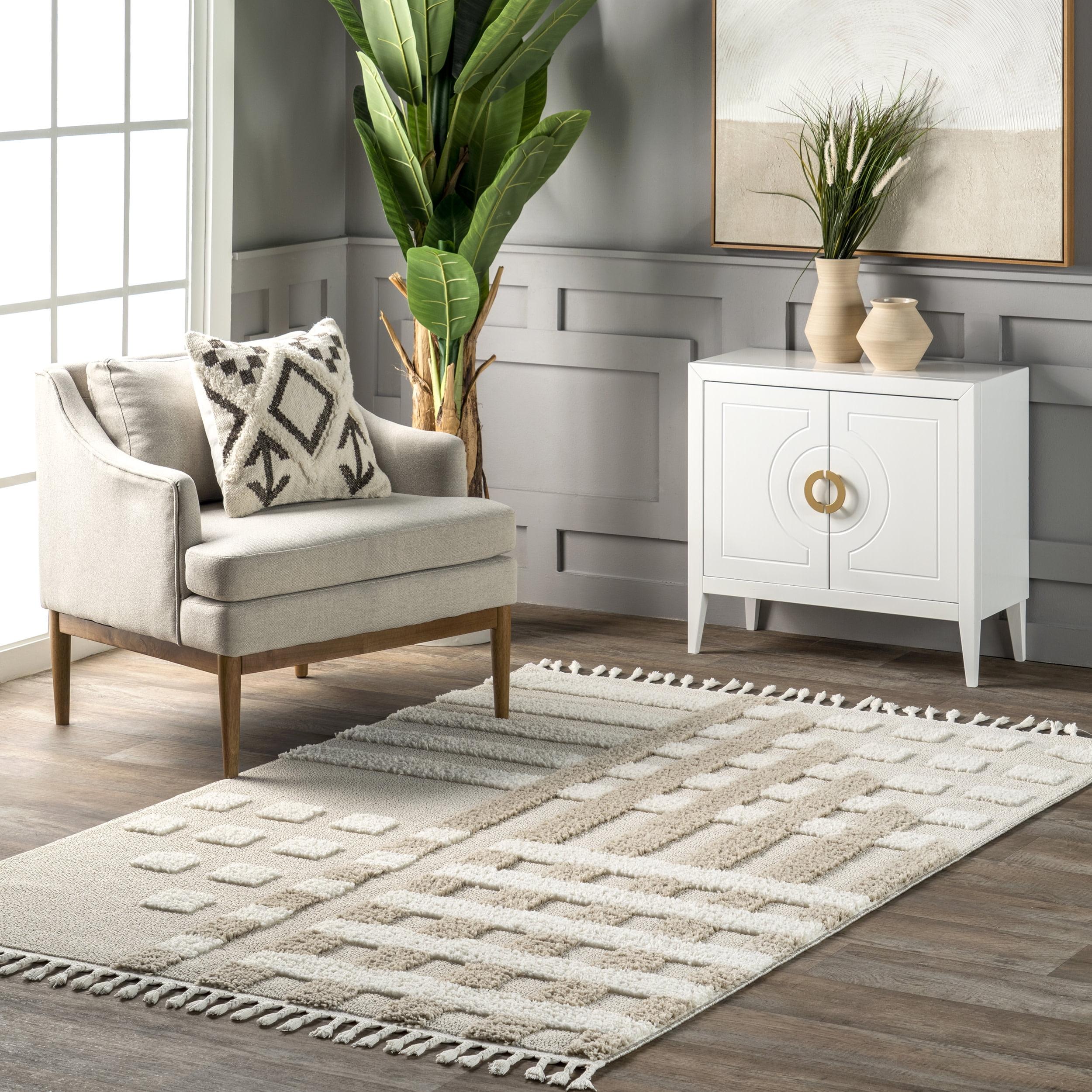 Cordelia Ivory Synthetic 5' x 7'6" Easy-Care Area Rug