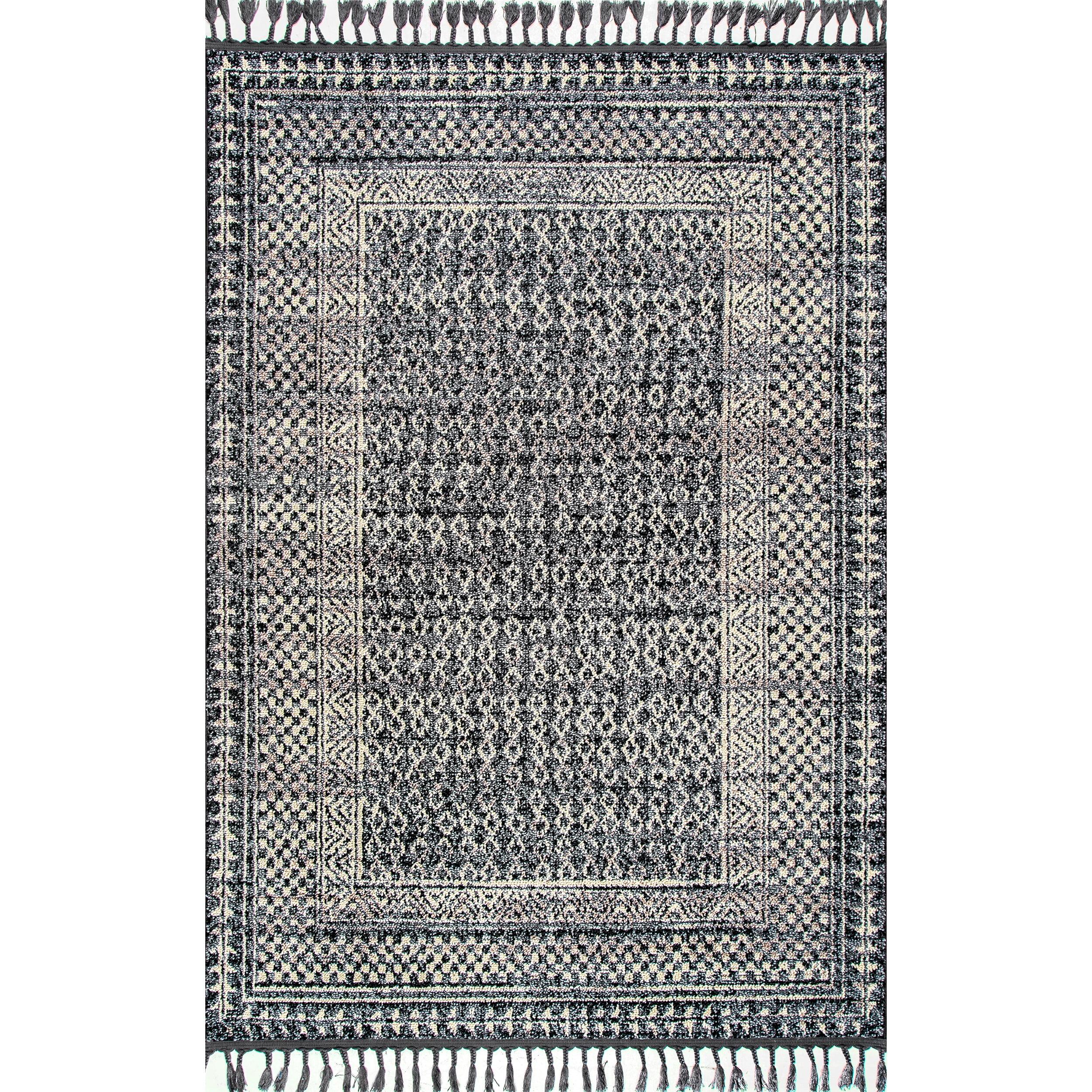 Gray Diamond Braided Synthetic 4' x 6' Area Rug