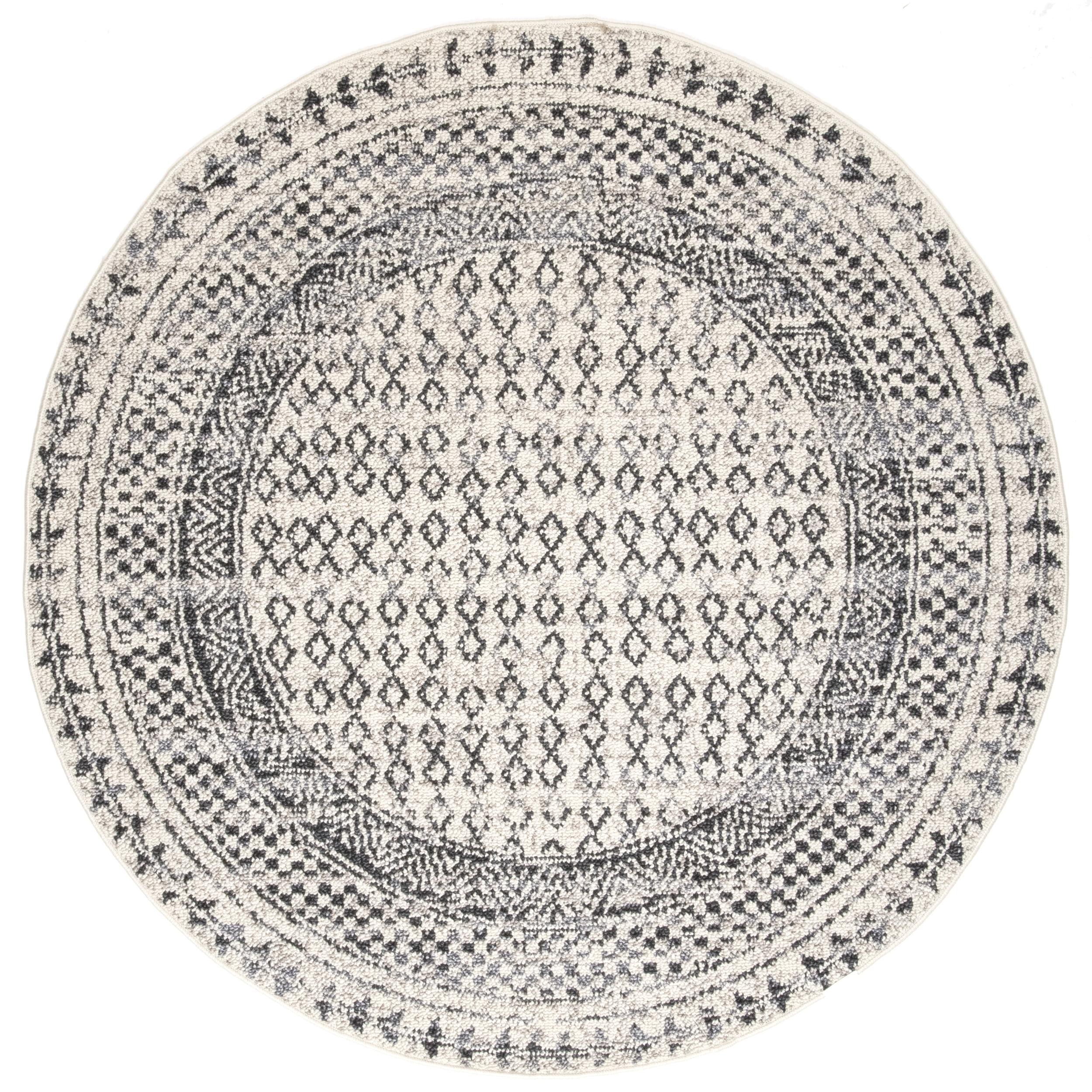 Classic Ivory Diamond Braided 5' Round Synthetic Rug