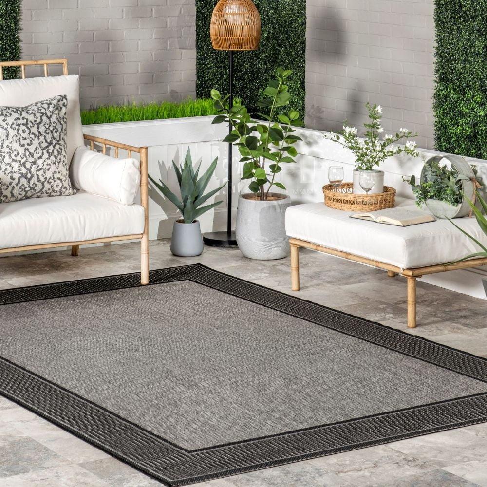 Nuloom Gris Bordered 10 Square Indoor/Outdoor Area Rug for Living Room Patio Deck Front Porch Kitchen, Grey/Black