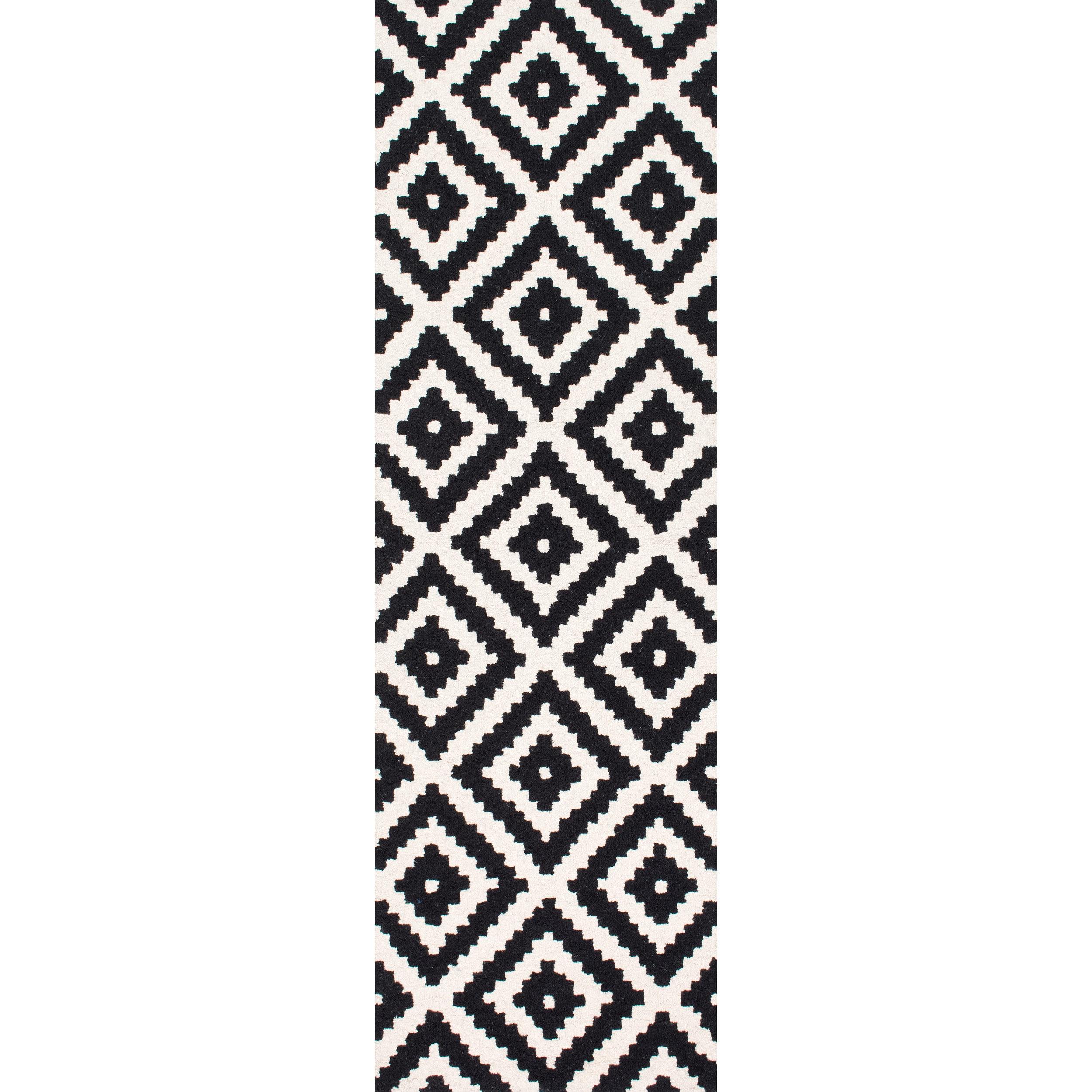 Scandinavian Diamond Handmade Wool Runner Rug in Black