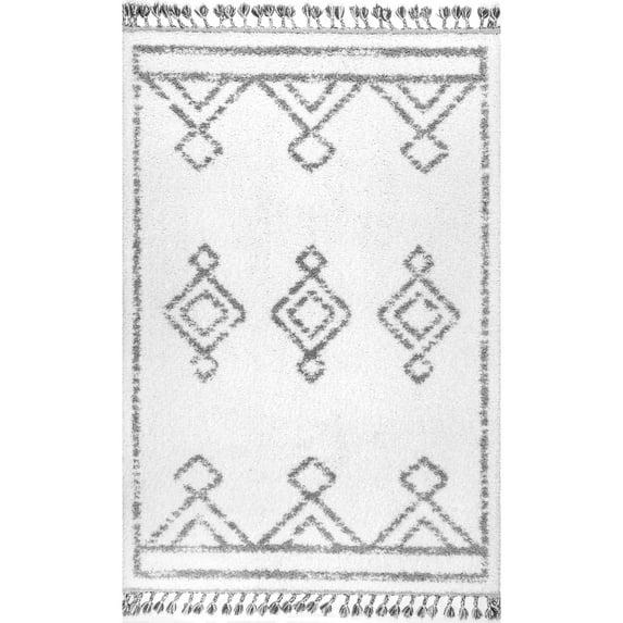 nuLOOM Mackie Moroccan Diamond Tassel Rug