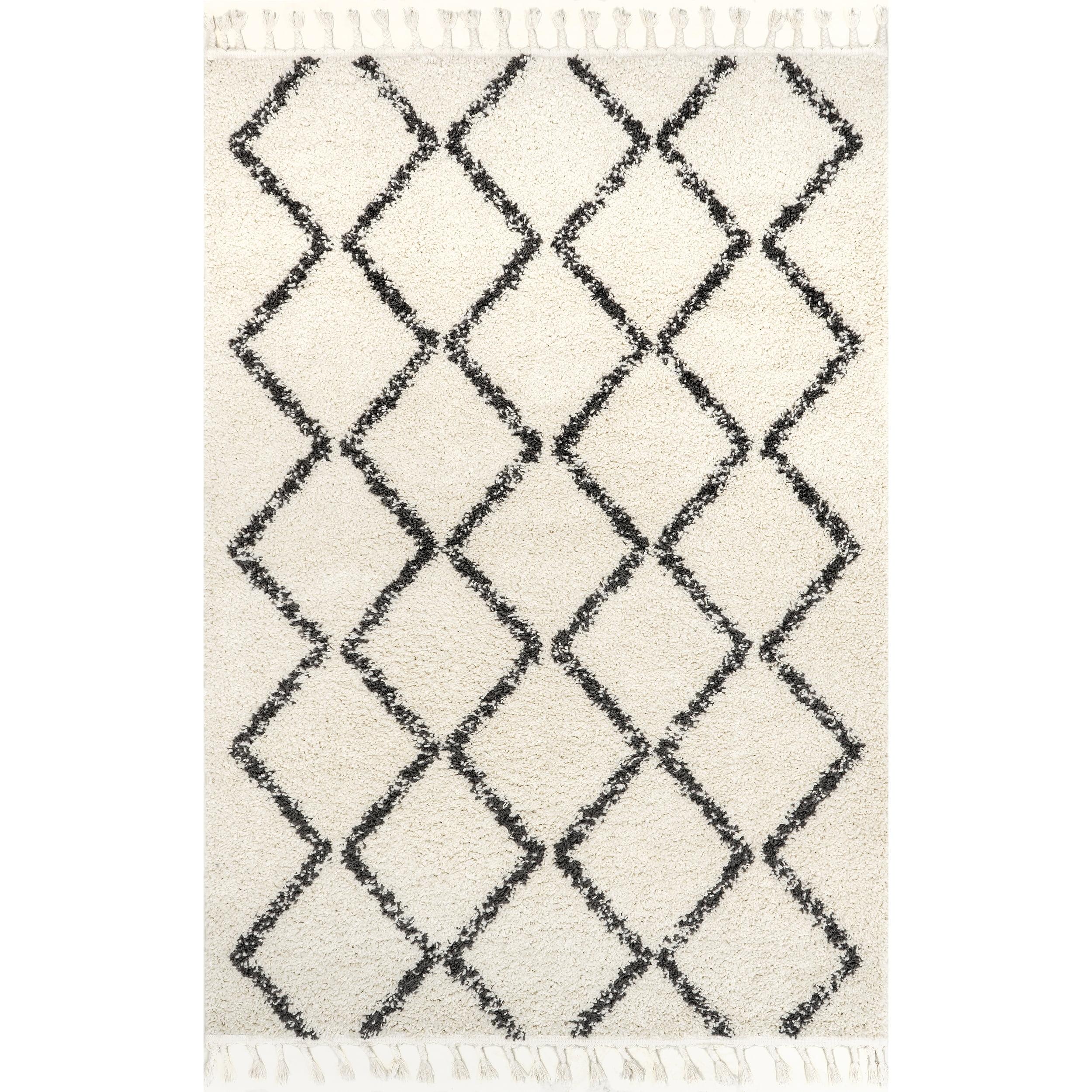 Ivory Diamond Trellis Shag Area Rug with Tassels, 2' x 3'