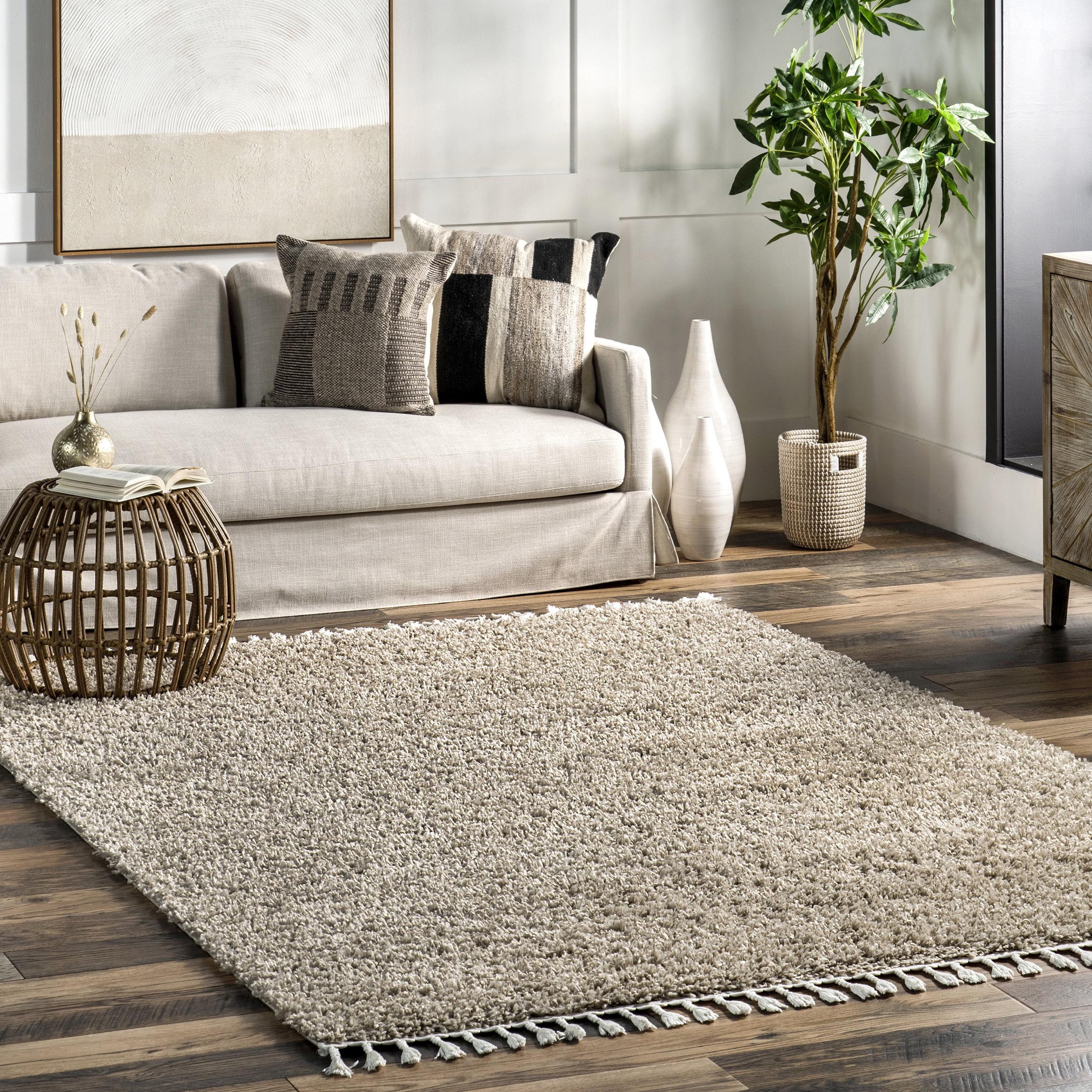 Nuloom Neva Solid 5x8 Shag Indoor Area Rug for Living Room Bedroom Dining Room Nursery, Beige/Ivory