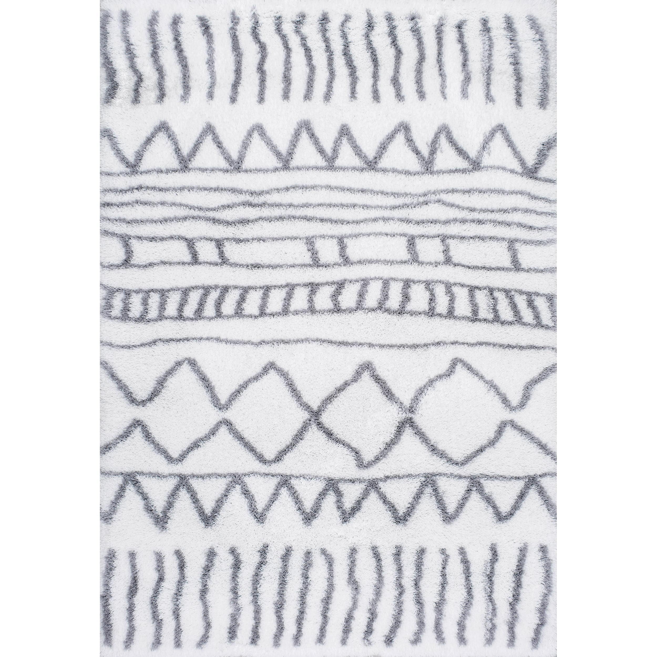 nuLOOM Renata Moroccan Shag Area Rug, 5' 3" x 7' 6", Gray
