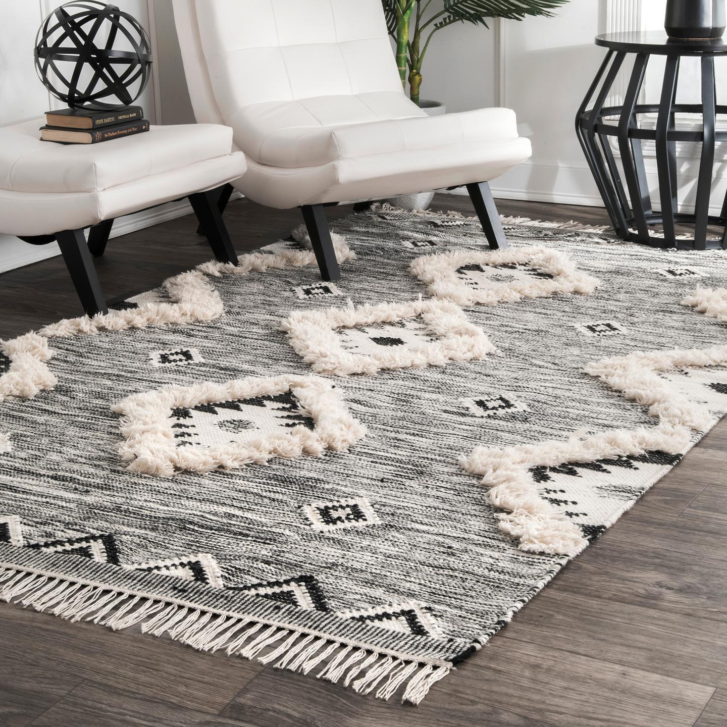 Nuloom Savannah Diamond 2x6 Wool Runner Indoor Area Rug for Living Room Bedroom Dining Room Entryway Hallway Kitchen, Black/Ivory
