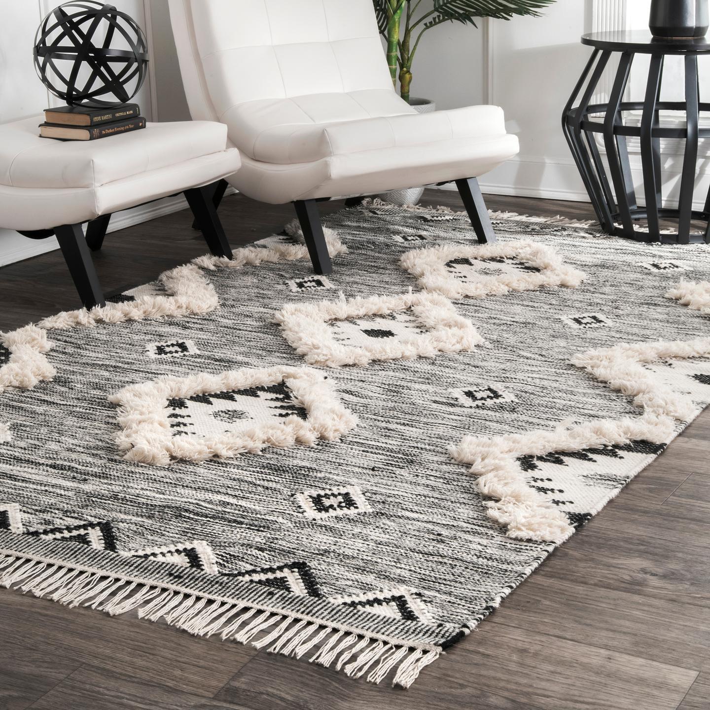 Nuloom Savannah Moroccan Tasseled Wool Indoor Area Rug