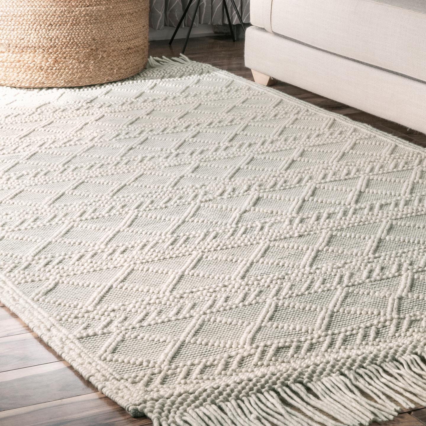 Reversible Tabatha Cream Wool Blend 4' x 6' Area Rug