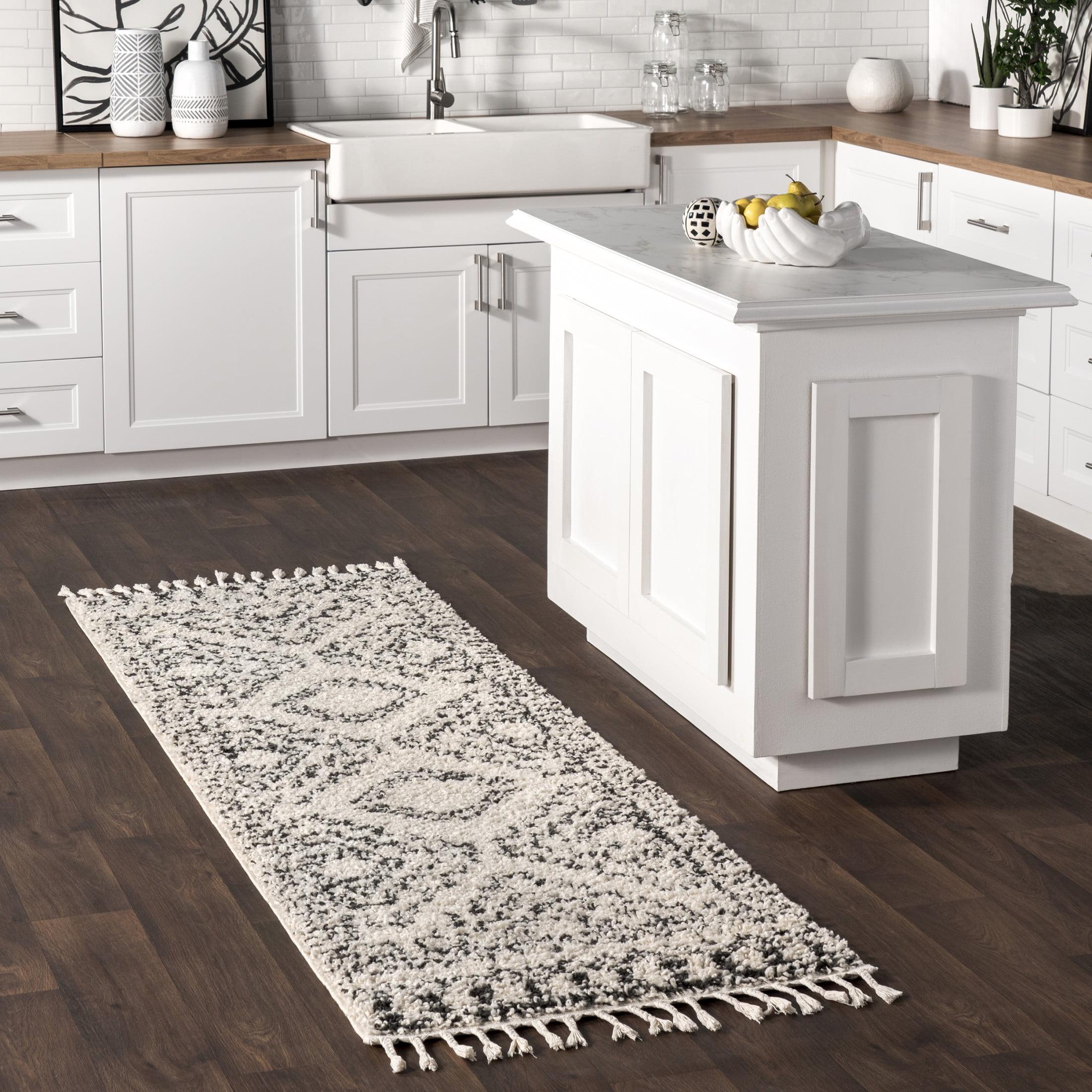 Nuloom Vasiliki Geometric 2x8 Runner Shag Indoor Area Rug for Living Room Bedroom Dining Room Nursery Entryway Hallway, Off White/Charcoal