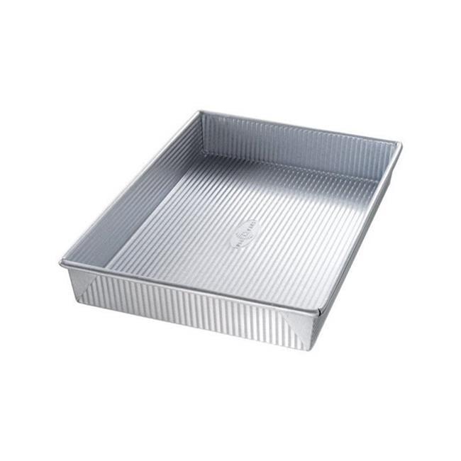 s 1110RC 9 x 13 in. Steel Oblong Cake Pan