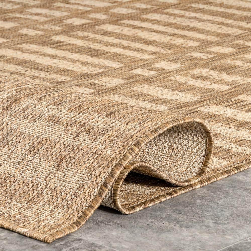 nuLOOM 4' x 6' Outdoor Performance Area Rug, Stain Resistant, Weather Resistant, High Traffic, Patio, Balcony, Outside, Marin Brown