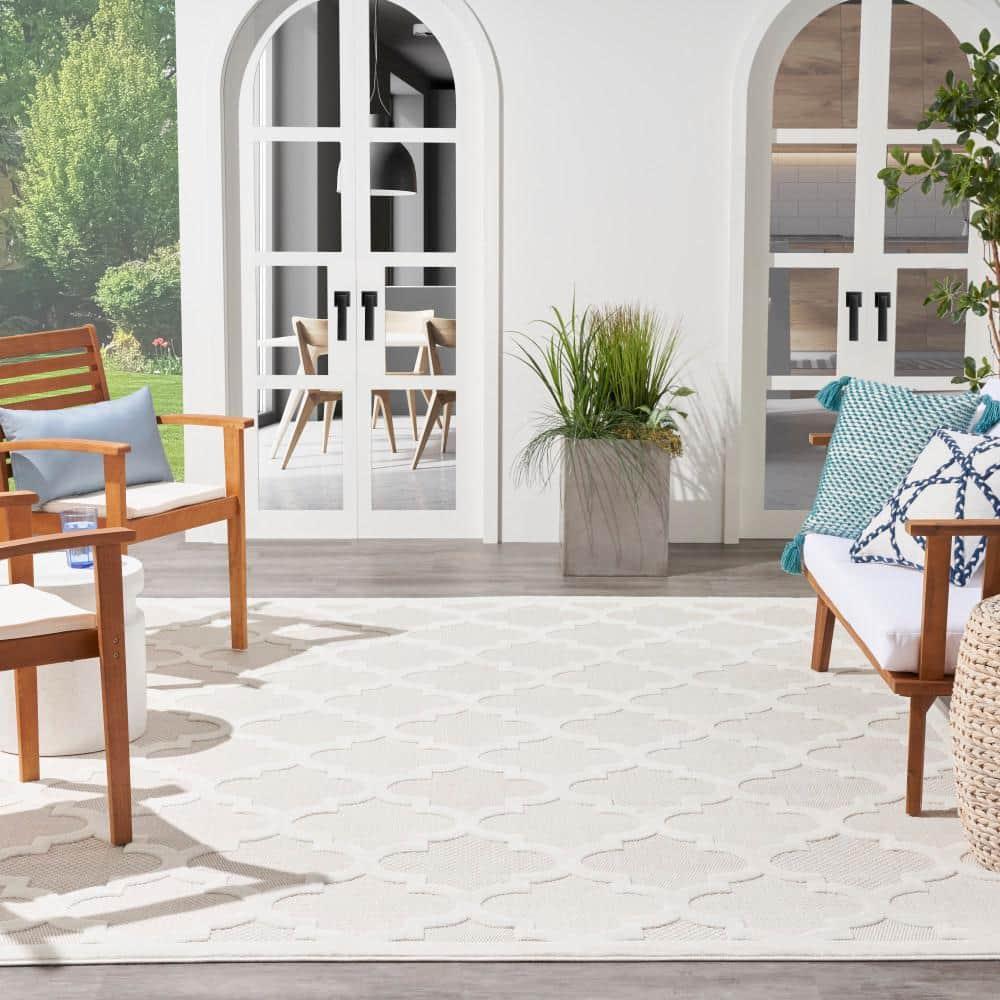 Nourison Easy Care 7' x 10' Ivory/White Indoor/Outdoor Rug