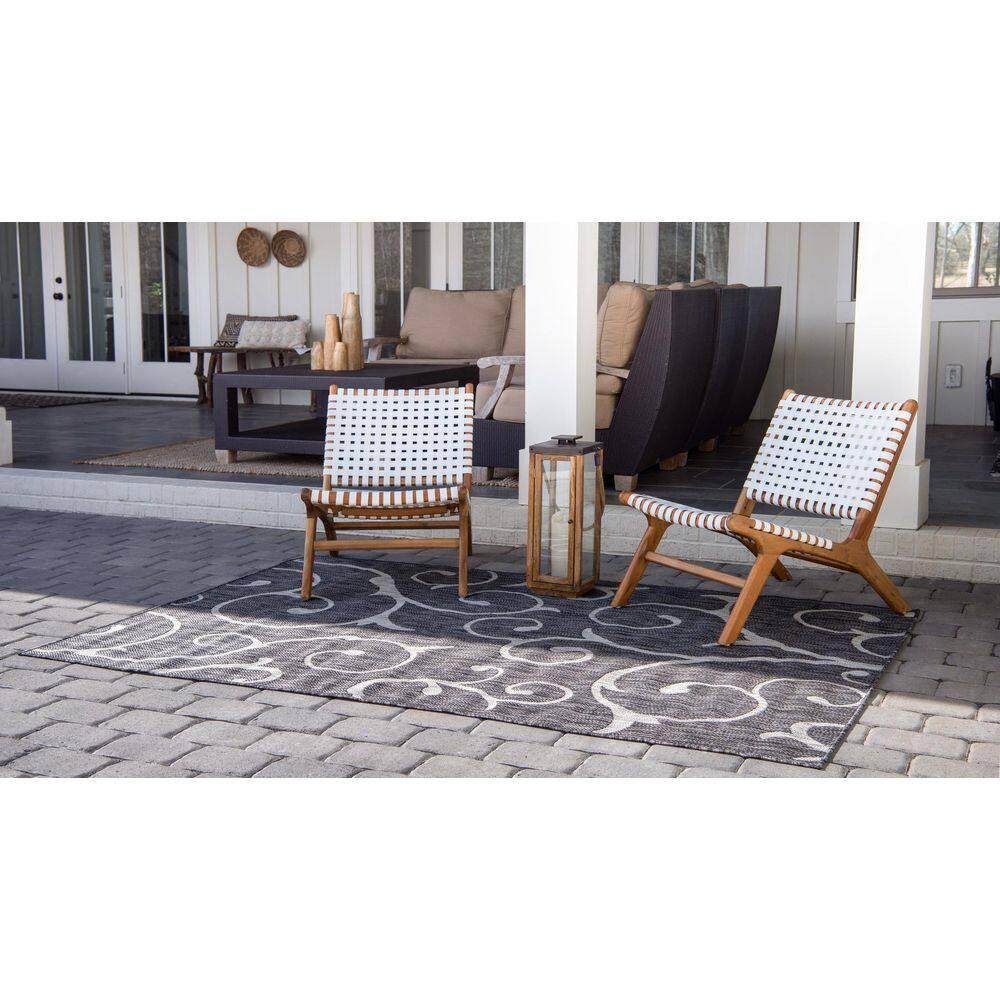 Unique Loom 5' 3 x 8' 0 Rectangle Indoor/Outdoor Botanical Charcoal Gray Area Rug