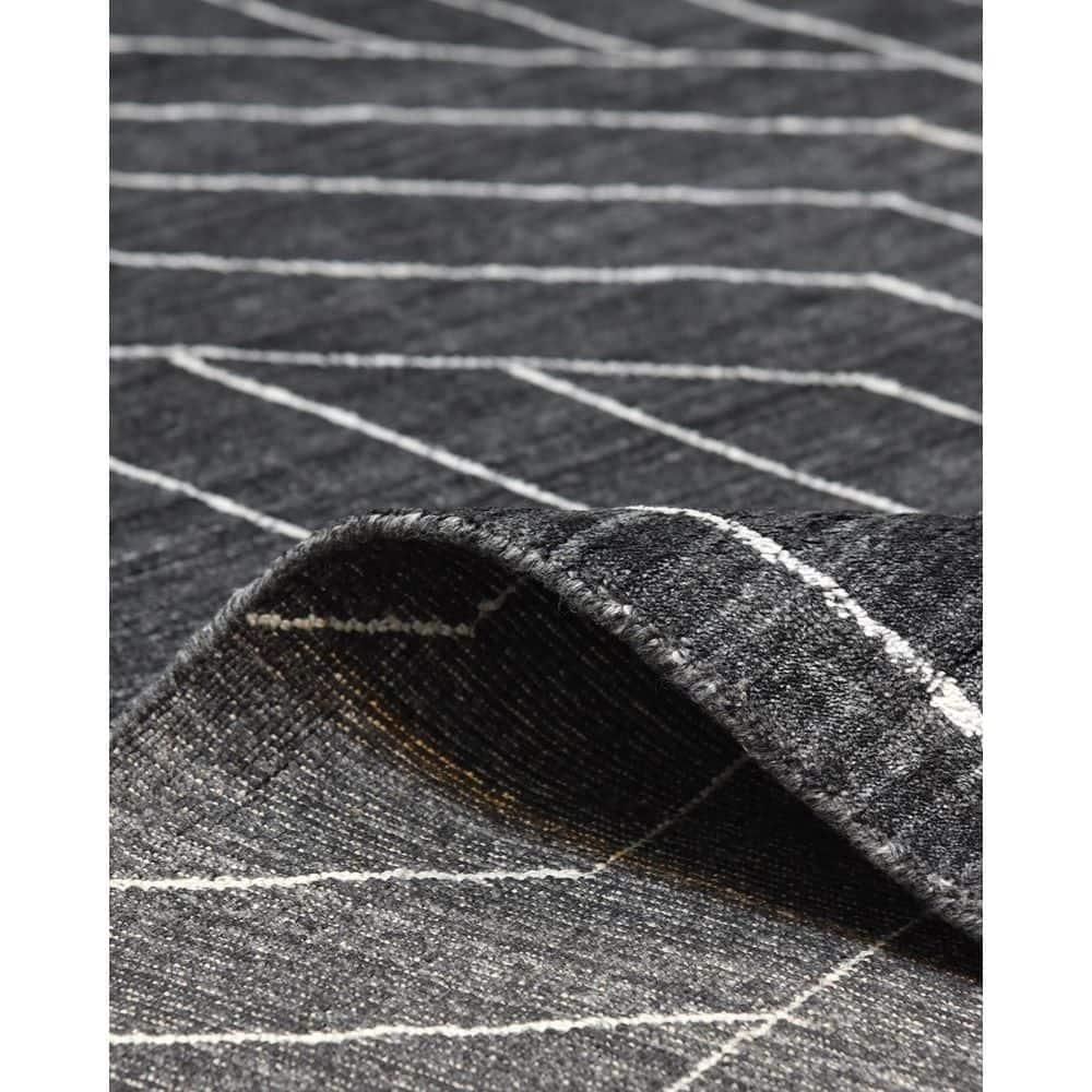 Kali Geometric Area Rug
