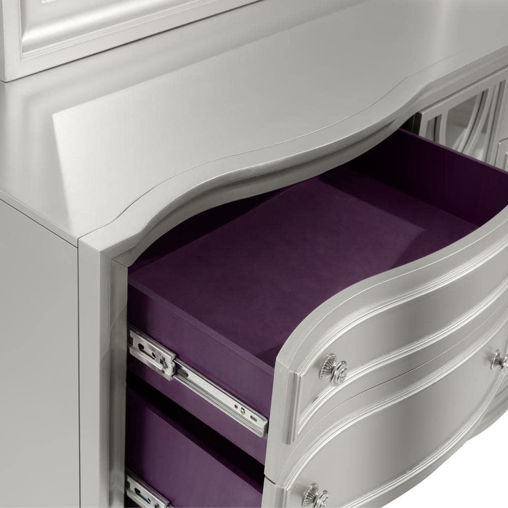 New Classic Furniture Reflections 4-Pc Wood Queen Bedroom Set (B/Dr/Mr/Ch), Silver