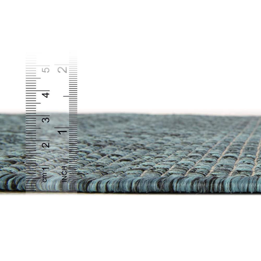 Unique Loom 4' 1 x 6' 1 Rectangle Indoor/Outdoor Solid Teal Area Rug