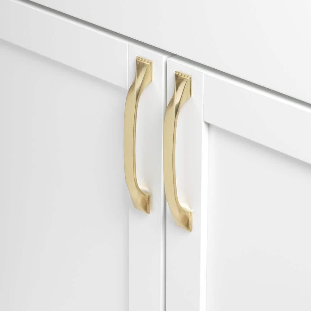 Giana Collection 5-1/16" Center to Center Solid Twisted Bar Pull