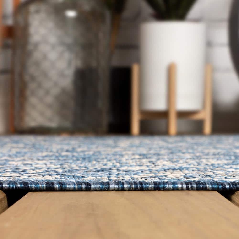 JONATHAN  Y Santa Monica Tela Textured Weave Floral 4 x 6 (ft) Loomed Polypropylene Navy/Gray Rectangular Indoor/Outdoor Border Coastal Area rug