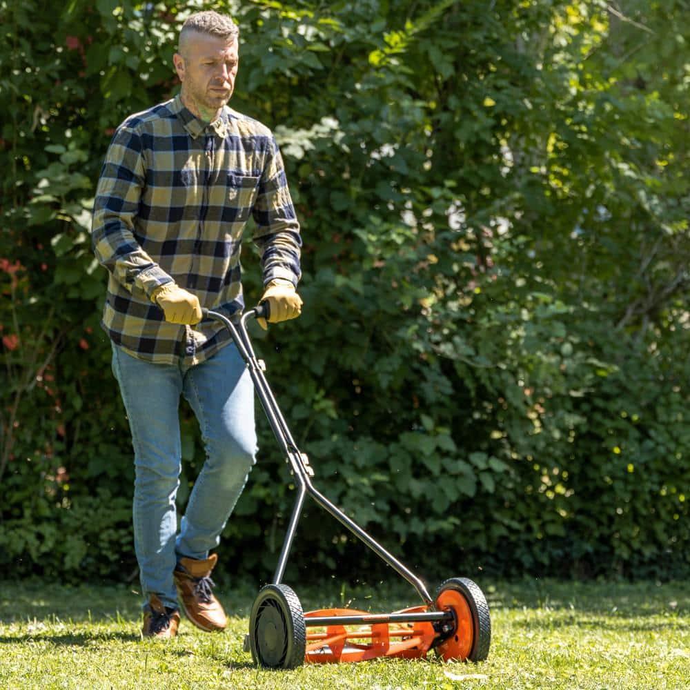 16 in. 4-Blade Manual Walk Behind Reel Lawn Mower