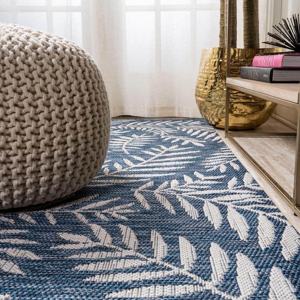 5' Square Nevis Palm Frond Indoor/Outdoor Area Rug, Navy/Ivory - JONATHAN Y