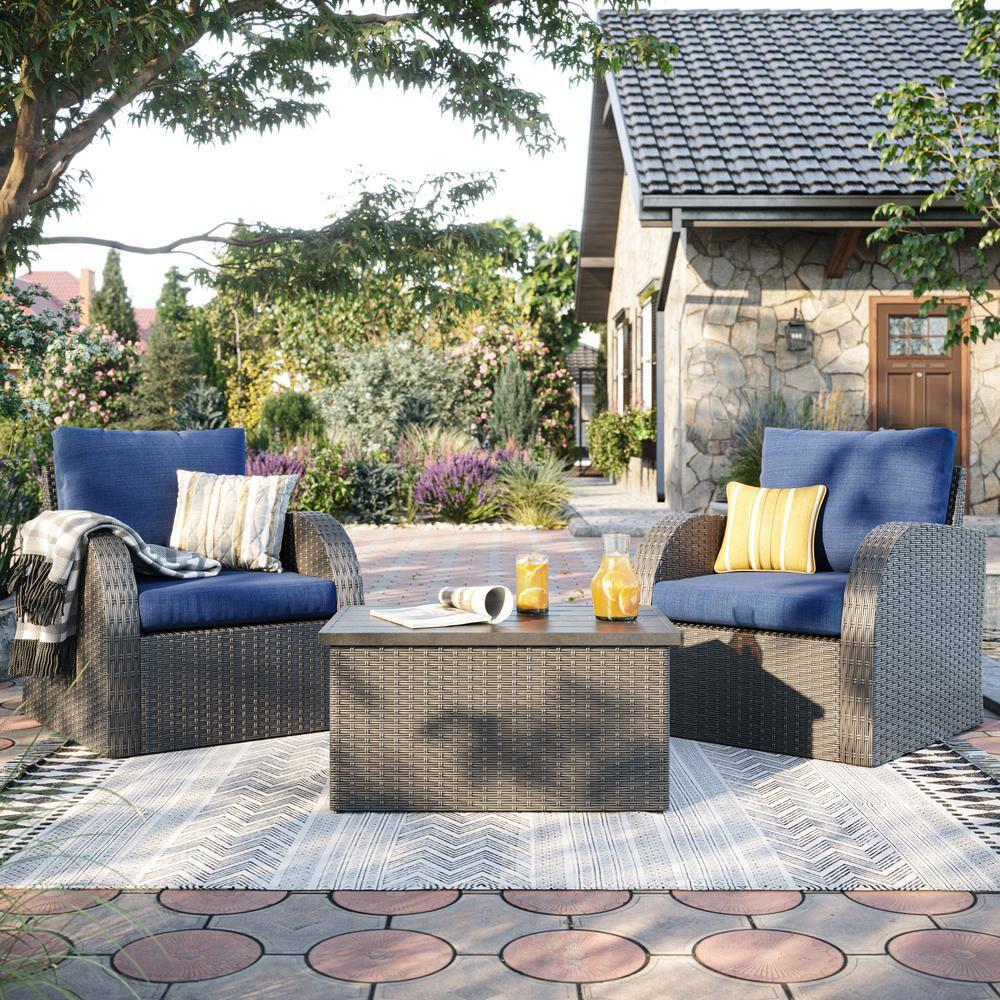Brisbane Outdoor Wicker / Rattan Rust Resistant Chair with Blue Cushions