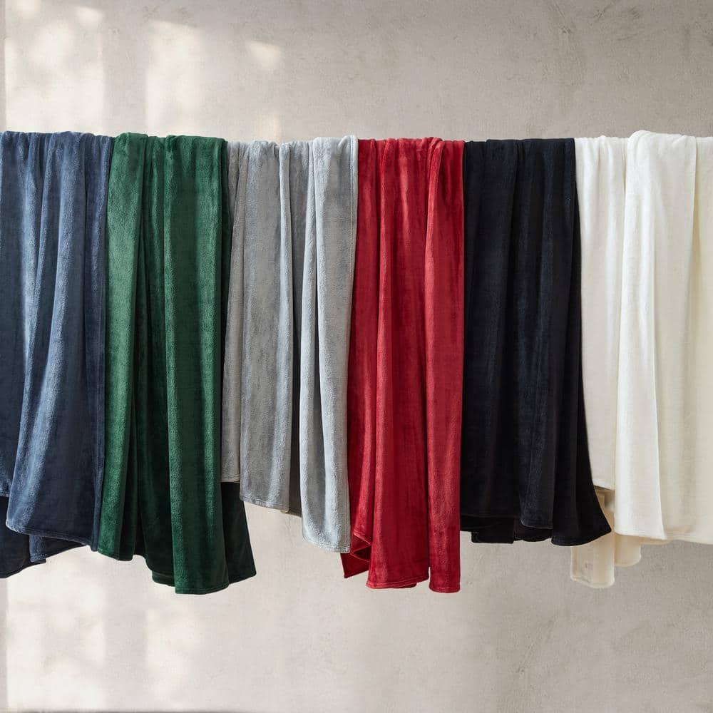 Nautica Nautica Solid Ultra Soft Plush Fleece Blanket