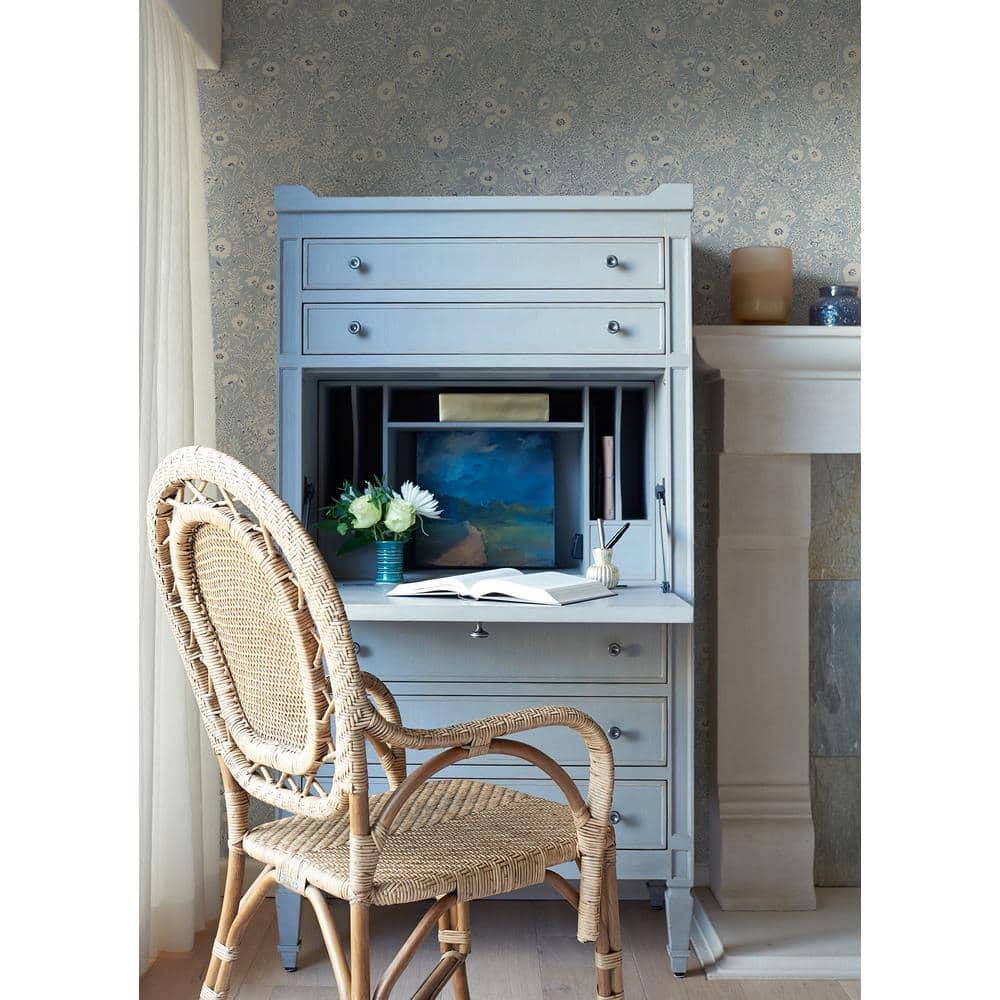 Lark Manor™ Floral Roll