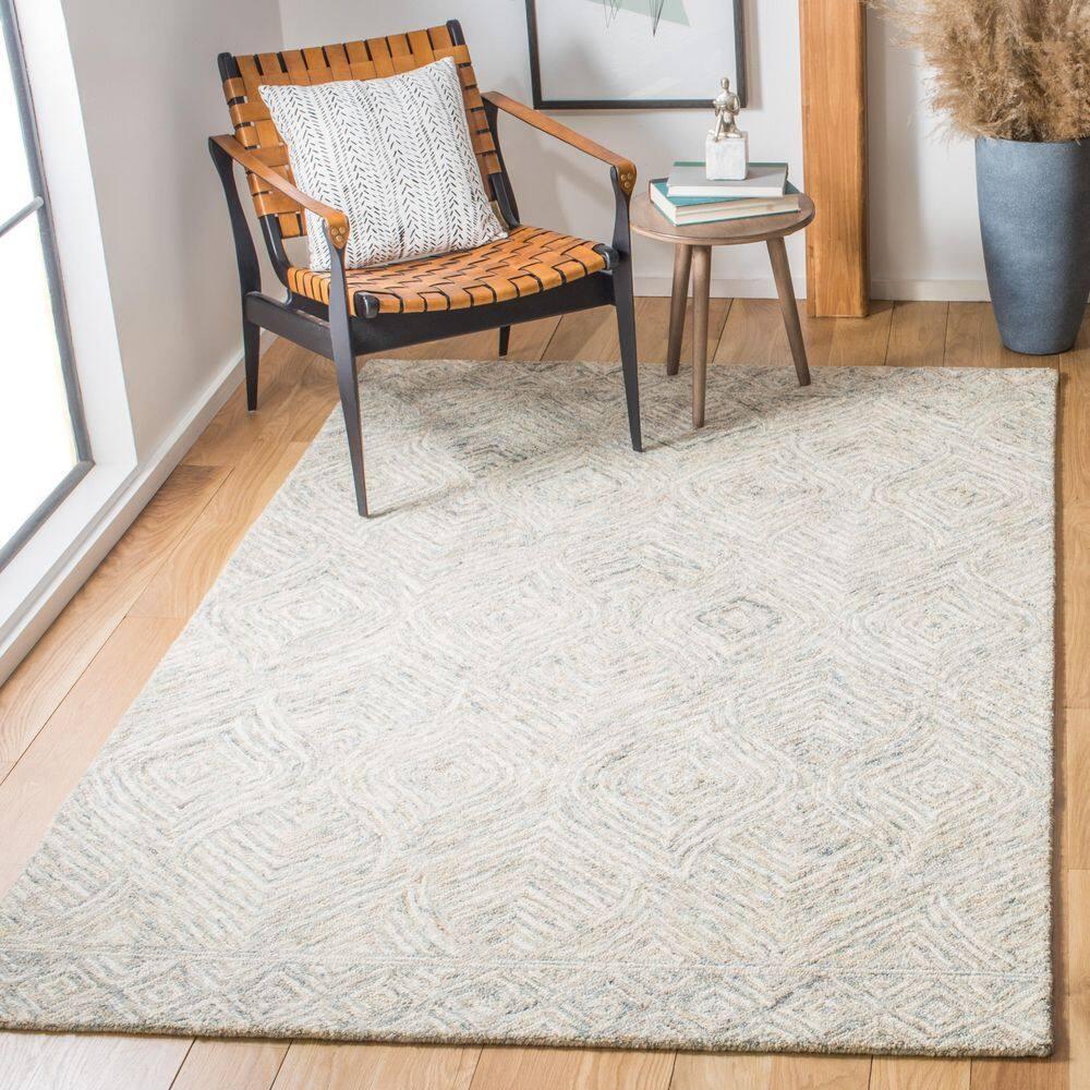 Ikat IKT703 Hand Tufted Area Rug - Beige/Grey - 4'x6' - Safavieh.